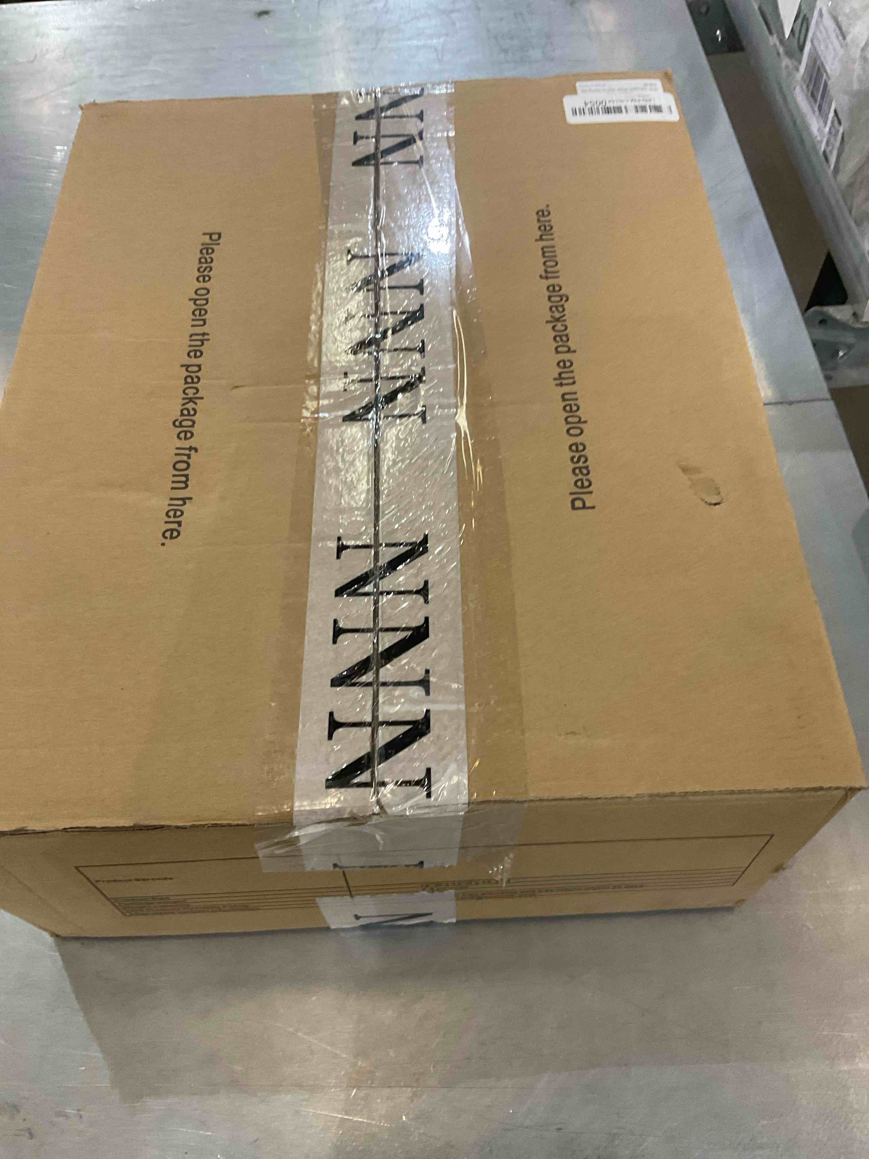 https://s3.amazonaws.com/lotting-images-prod/bidfta/EXS00760017_1701199541325.jpeg