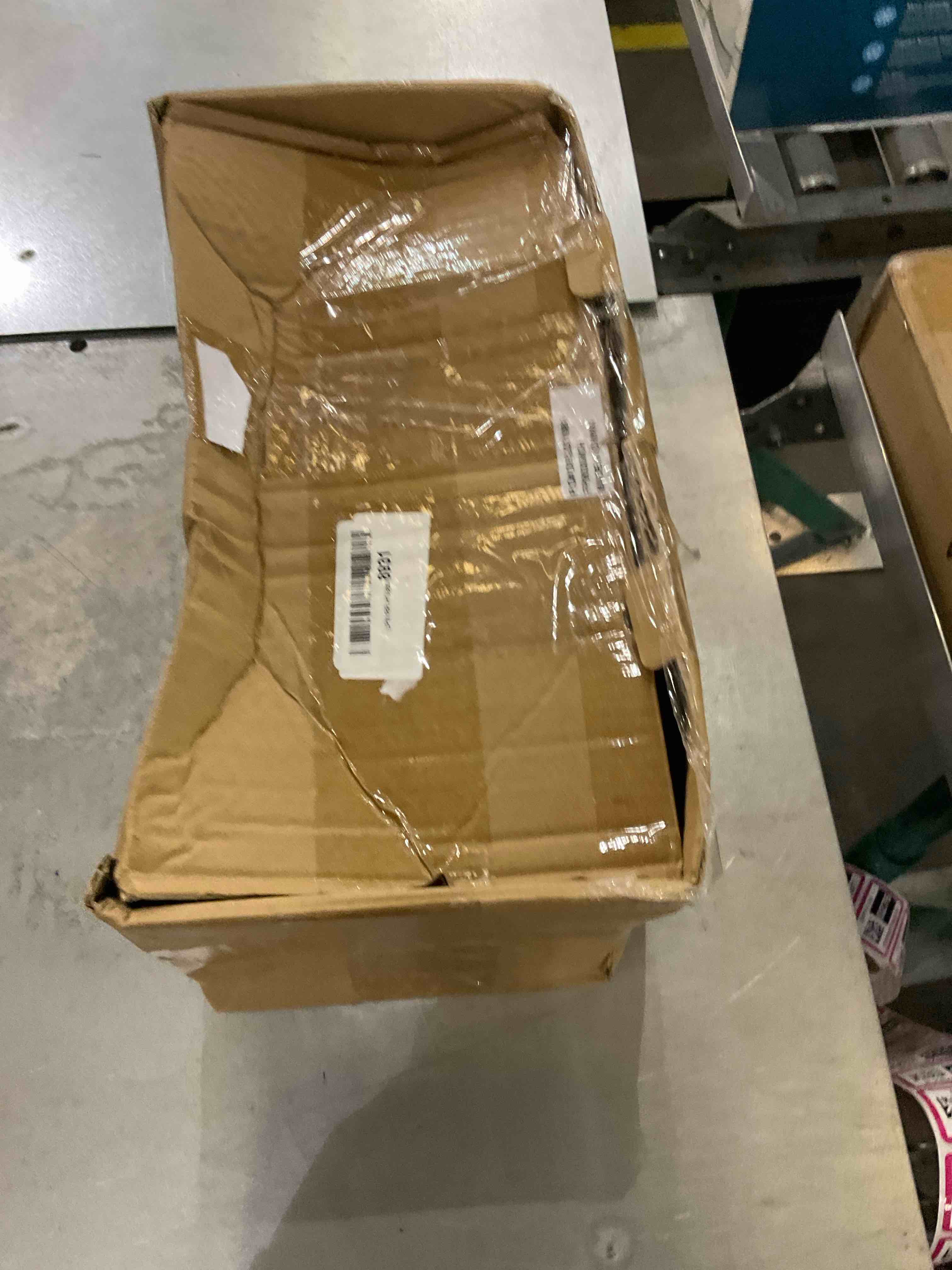 https://s3.amazonaws.com/lotting-images-prod/bidfta/EXS00760250_1701357682825.jpeg