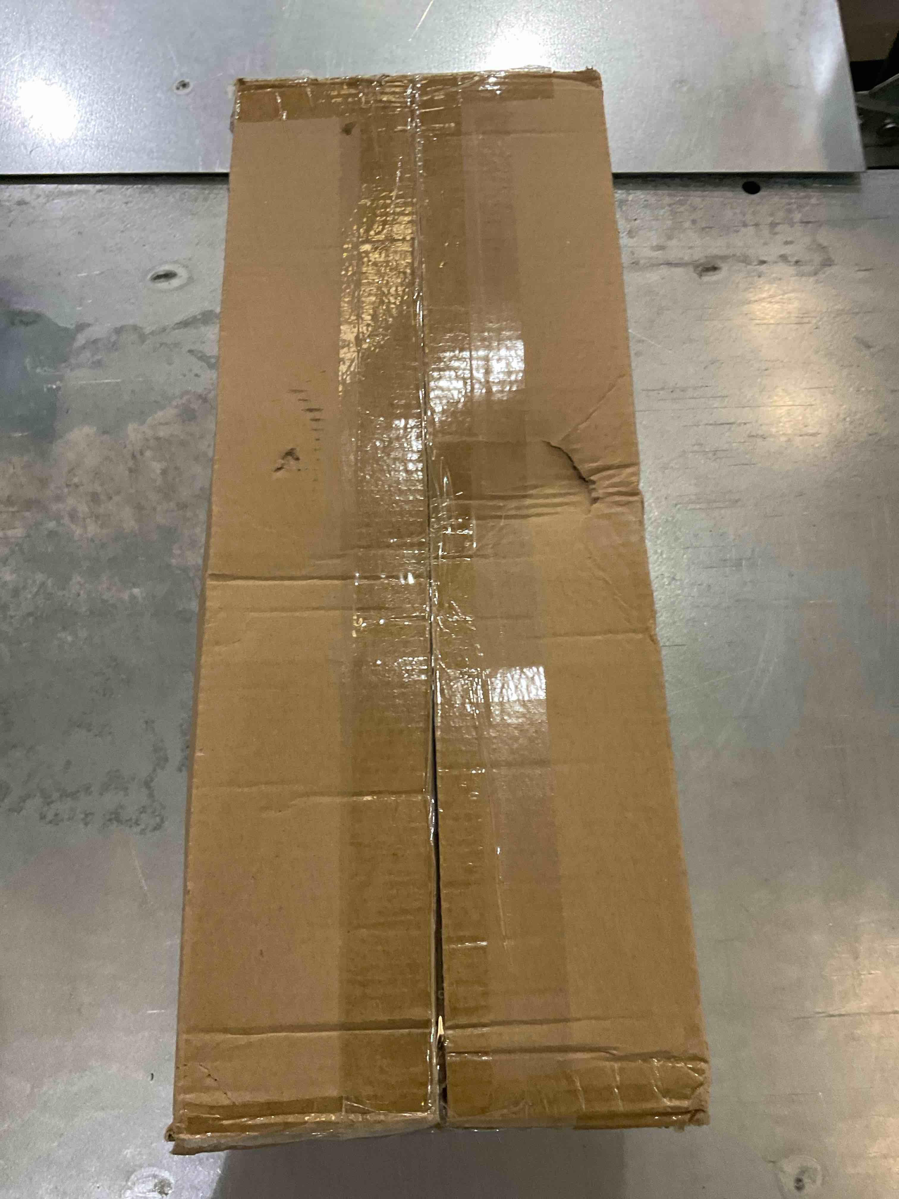 https://s3.amazonaws.com/lotting-images-prod/bidfta/EXS00760275_1701360172339.jpeg
