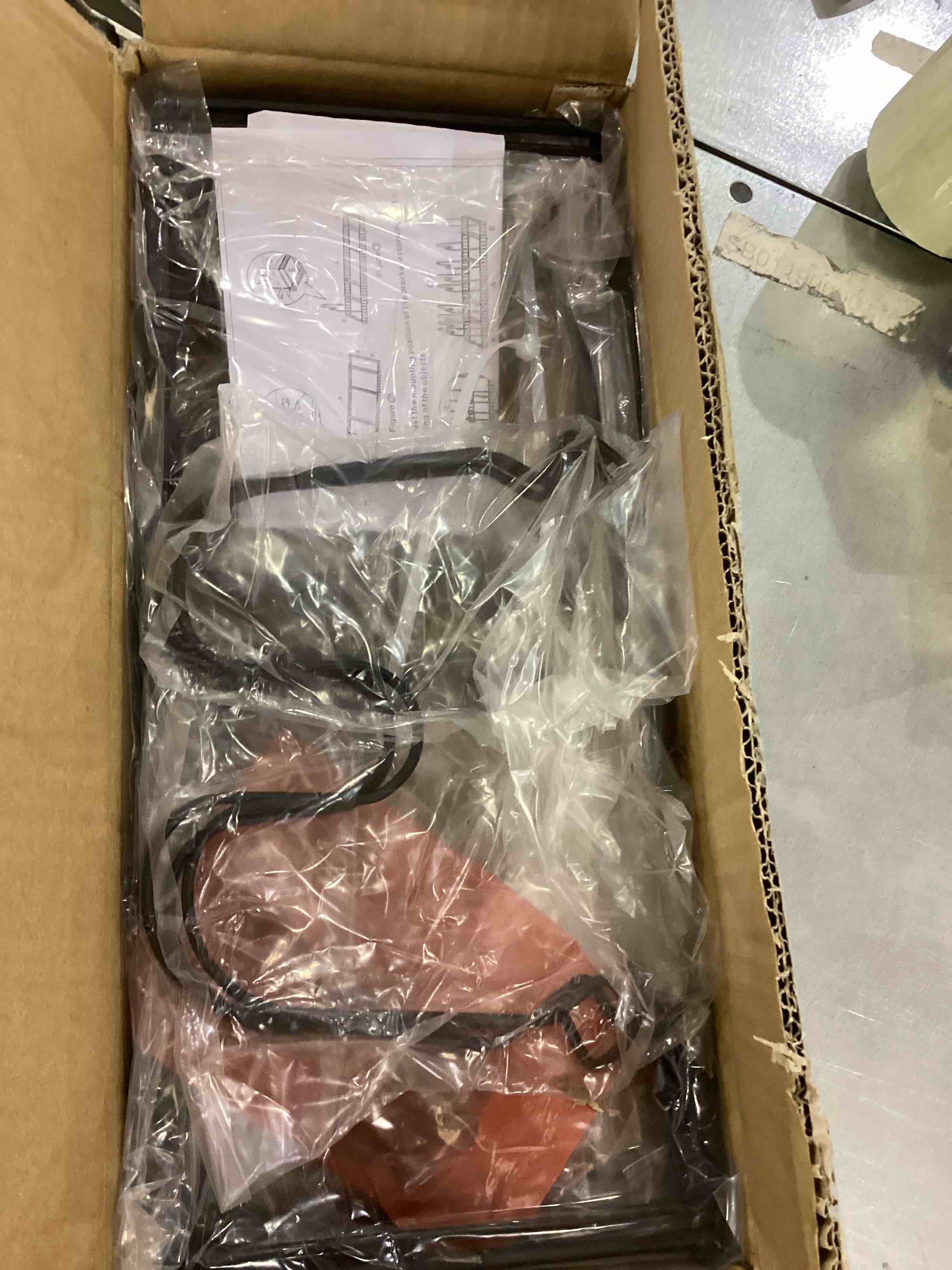 https://s3.amazonaws.com/lotting-images-prod/bidfta/EXS00760655_1701714190450.jpeg