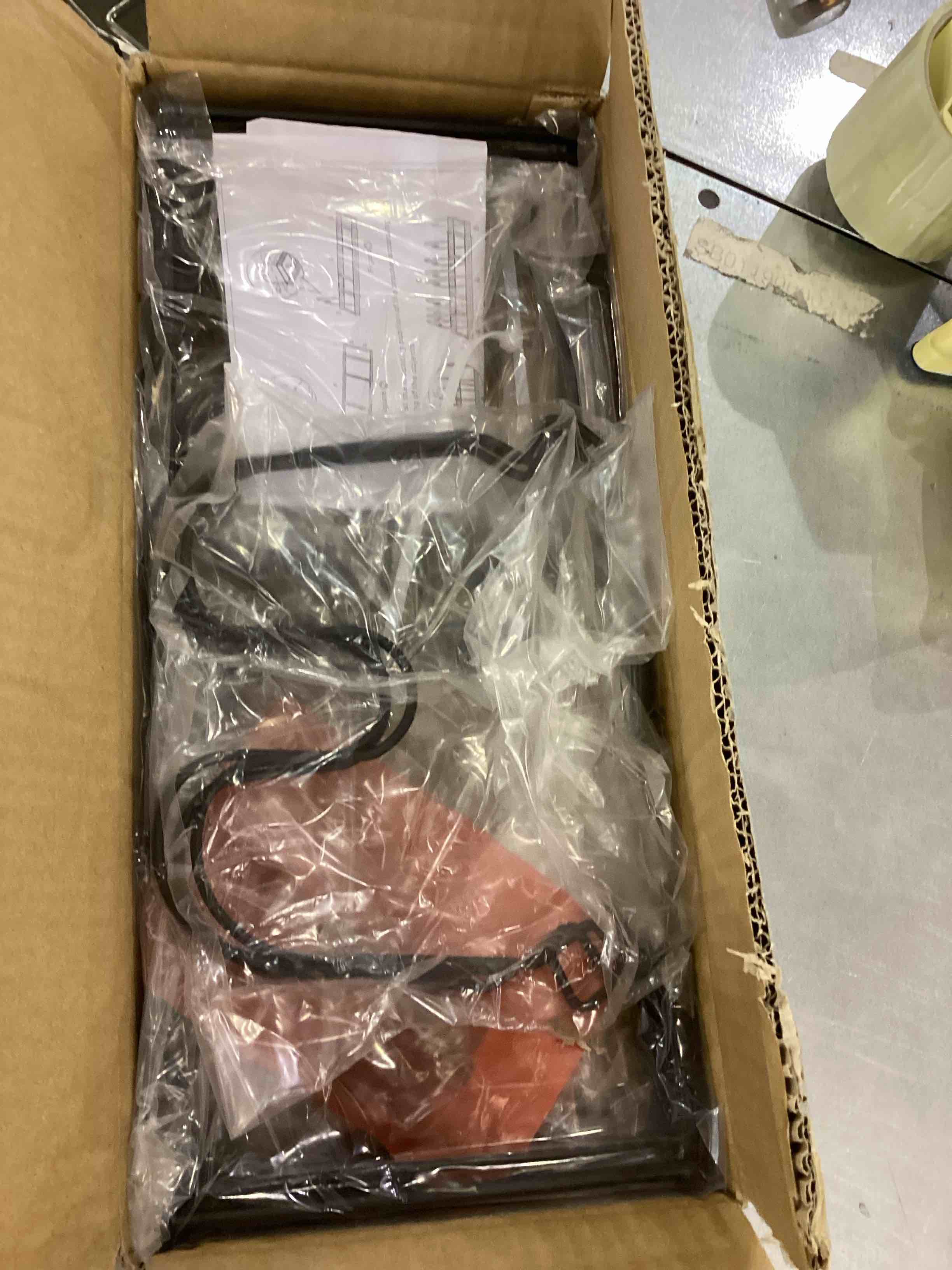 https://s3.amazonaws.com/lotting-images-prod/bidfta/EXS00760655_1701714191846.jpeg