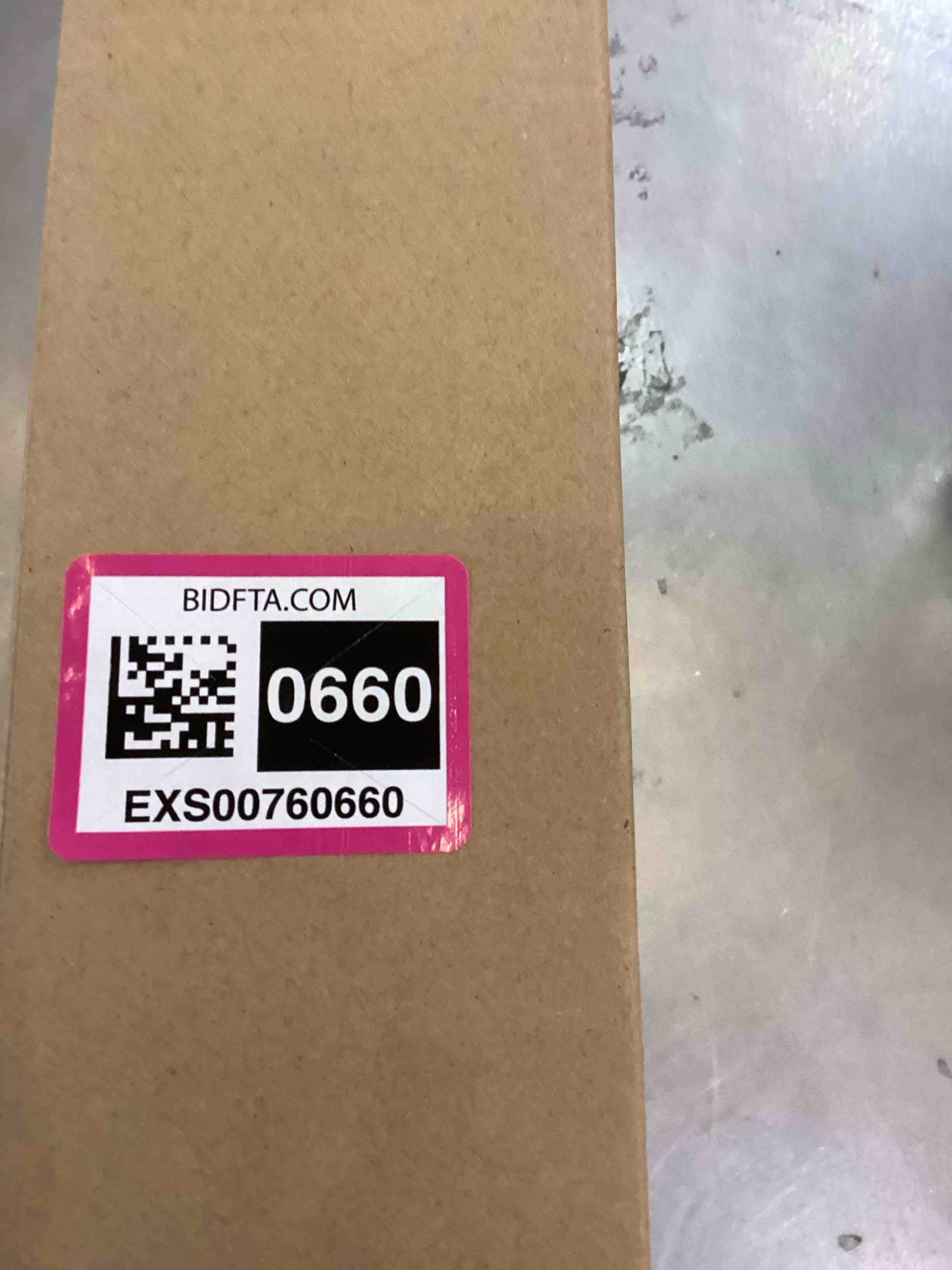 https://s3.amazonaws.com/lotting-images-prod/bidfta/EXS00760660_1701714980125.jpeg