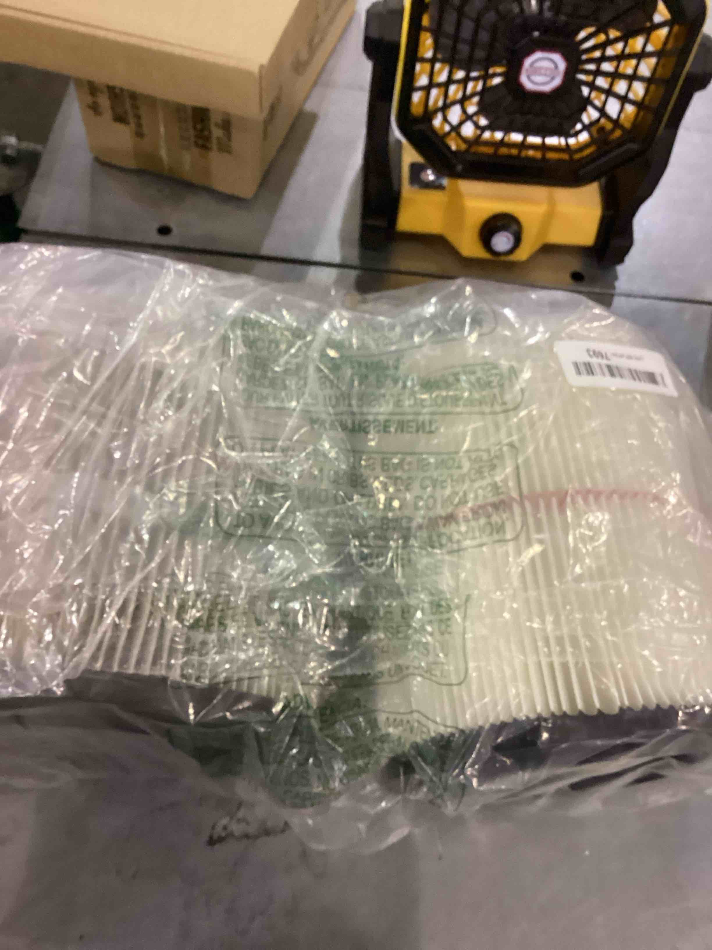 https://s3.amazonaws.com/lotting-images-prod/bidfta/EXS00760712_1701780806588.jpeg