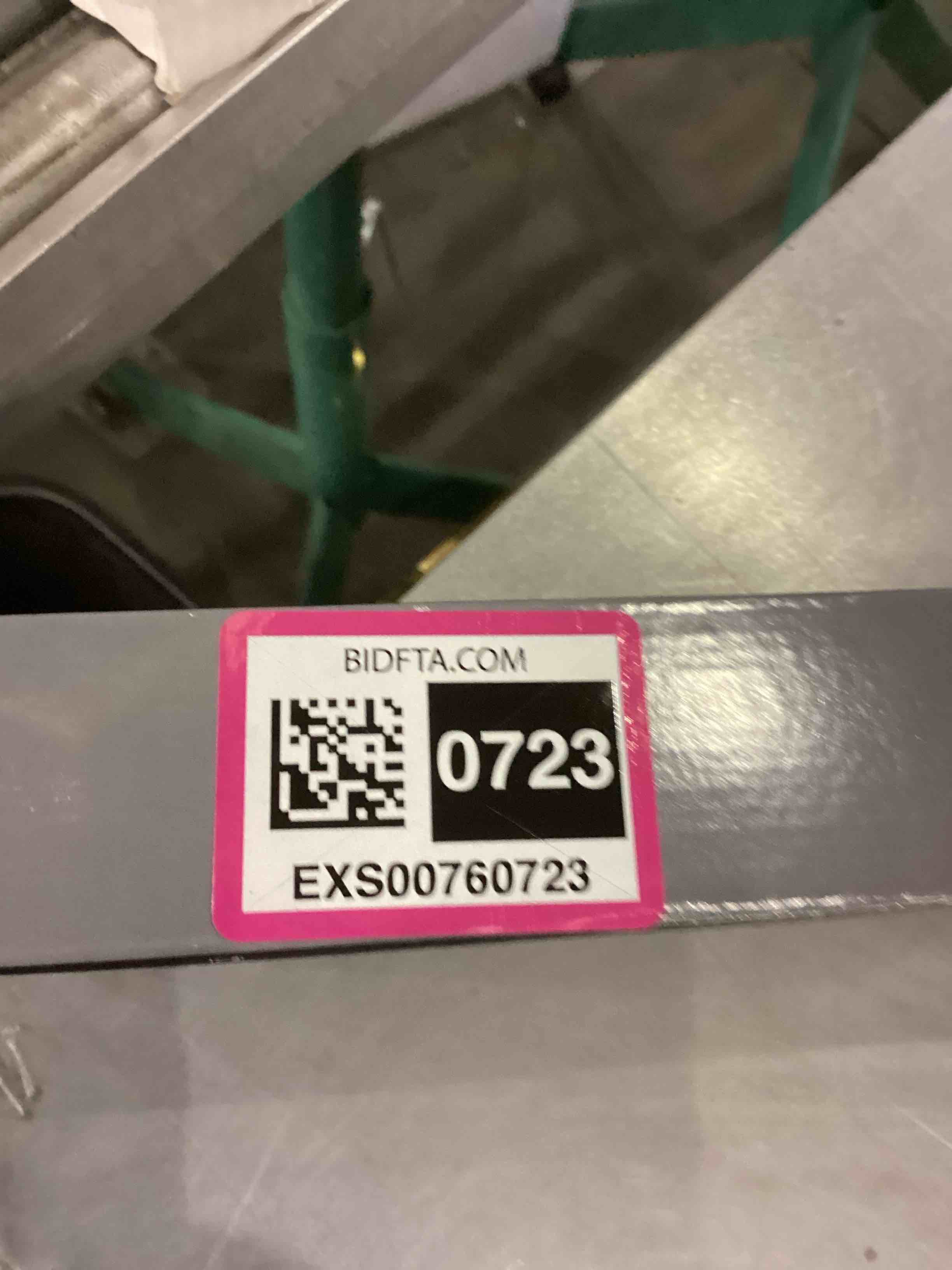 https://s3.amazonaws.com/lotting-images-prod/bidfta/EXS00760723_1701782410575.jpeg