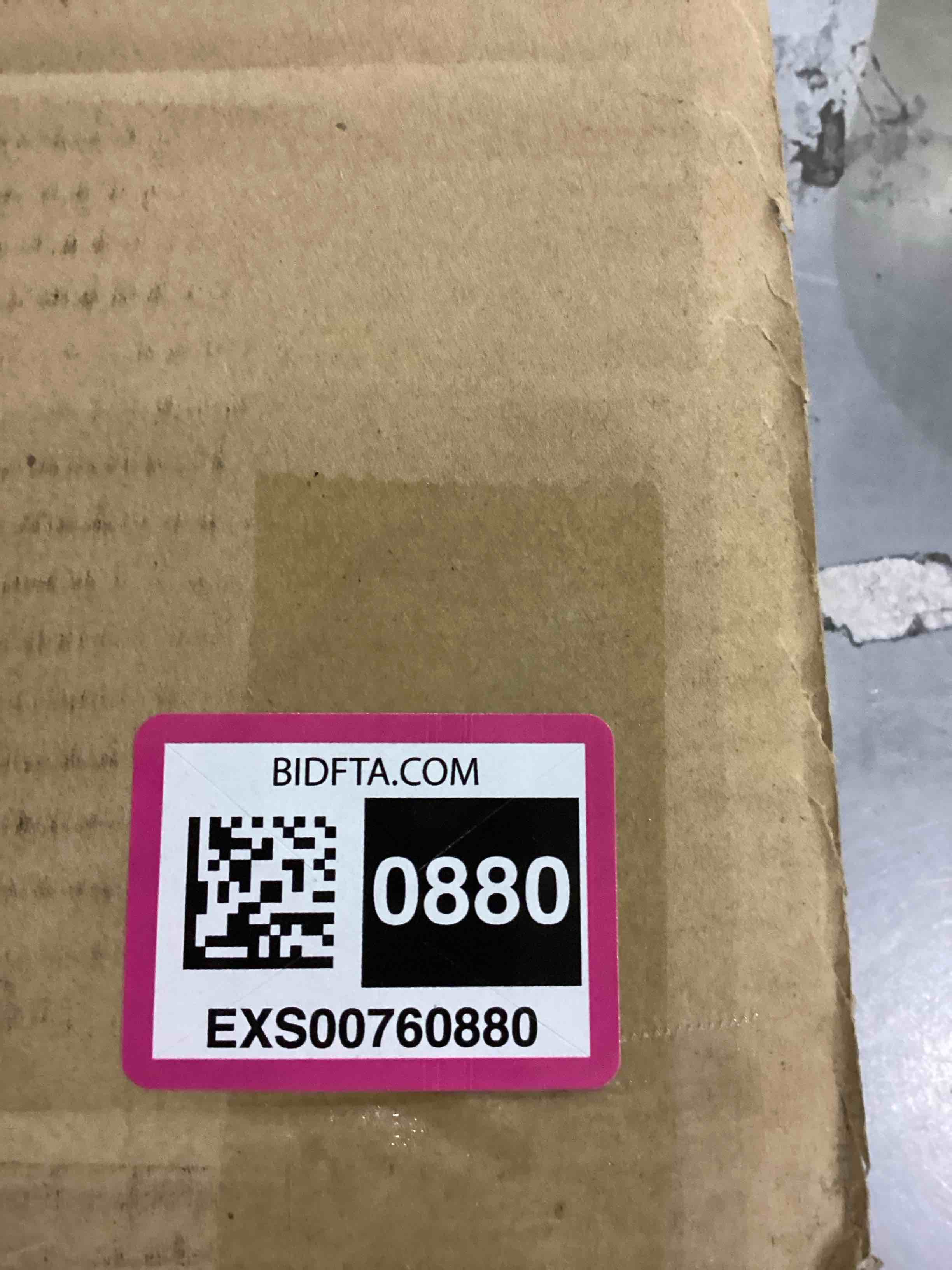 https://s3.amazonaws.com/lotting-images-prod/bidfta/EXS00760880_1701867141340.jpeg
