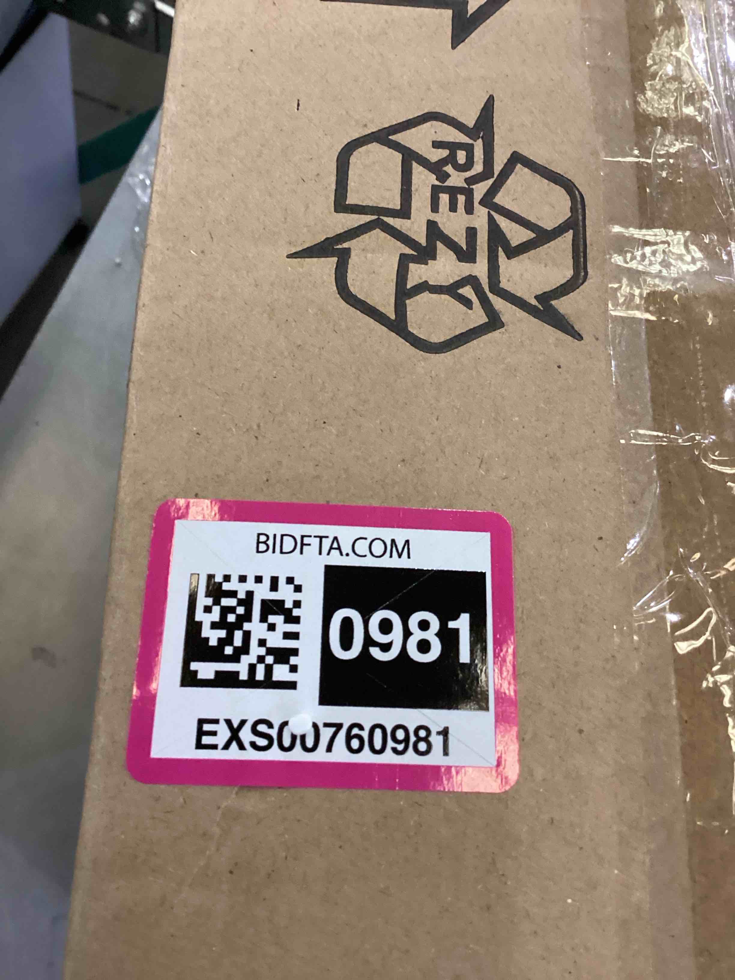 https://s3.amazonaws.com/lotting-images-prod/bidfta/EXS00760981_1701888445240.jpeg
