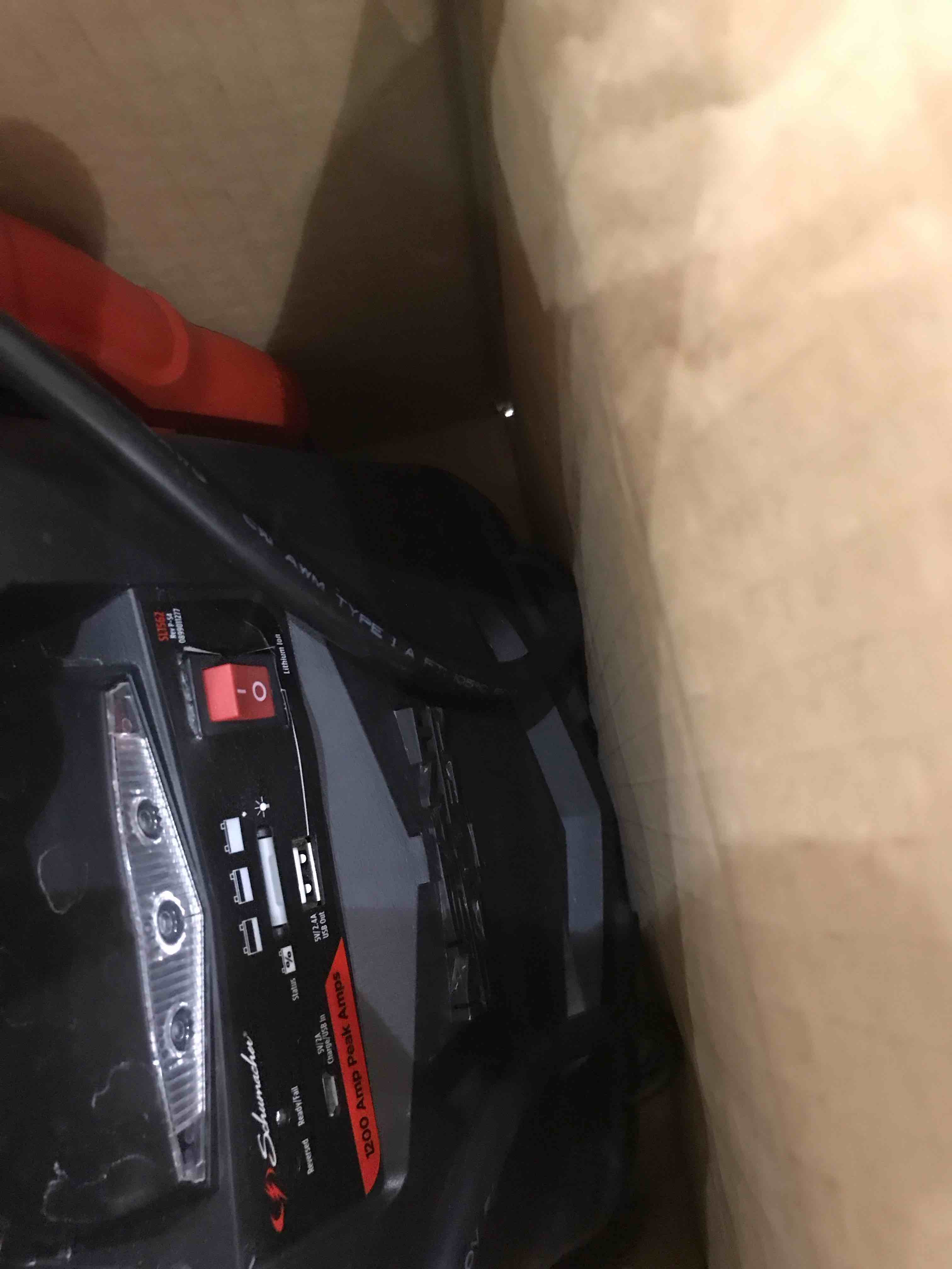 https://s3.amazonaws.com/lotting-images-prod/bidfta/EXS00761068_1701100968995.jpeg