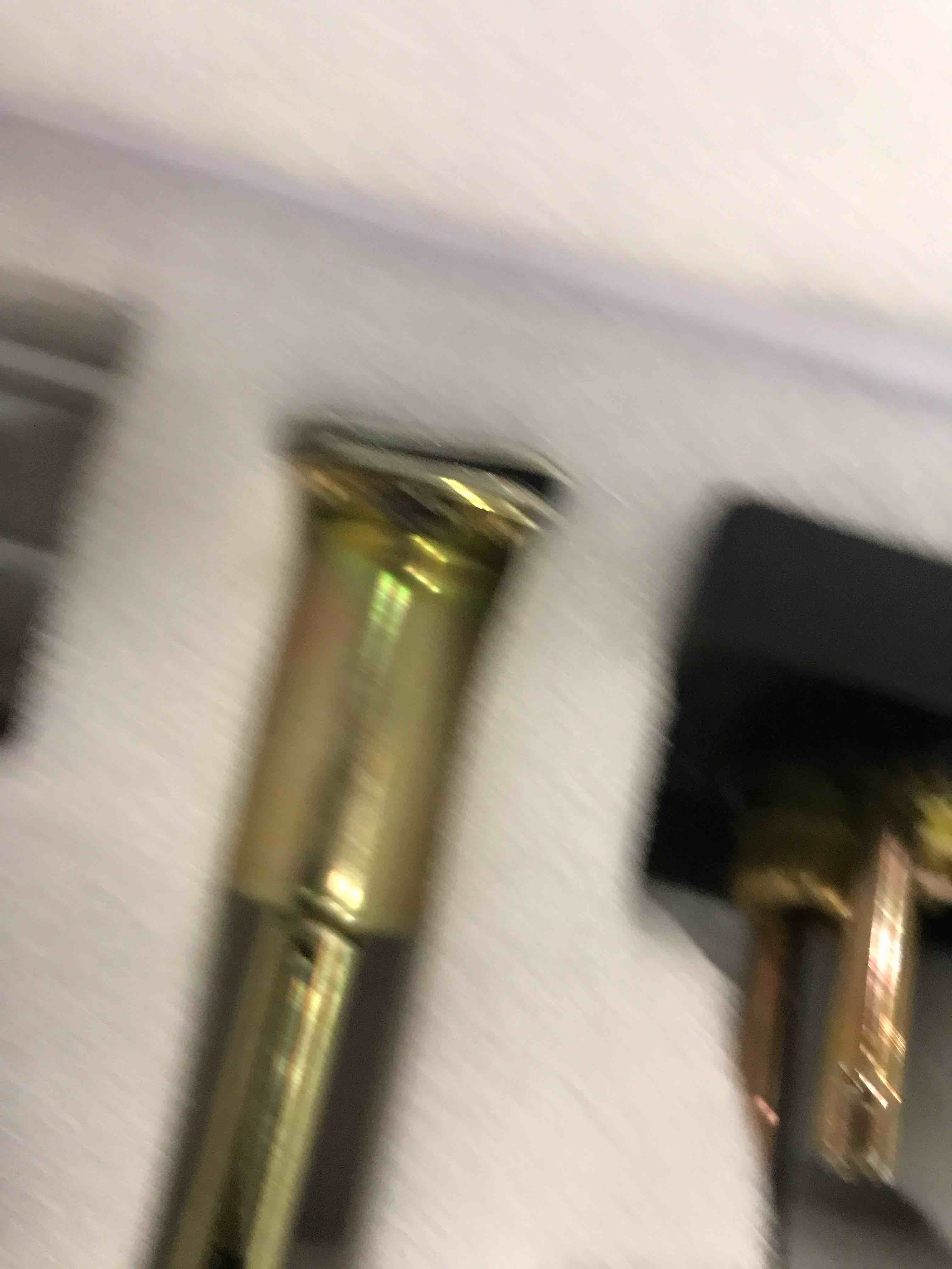 https://s3.amazonaws.com/lotting-images-prod/bidfta/EXS00761276_1701261443248.jpeg