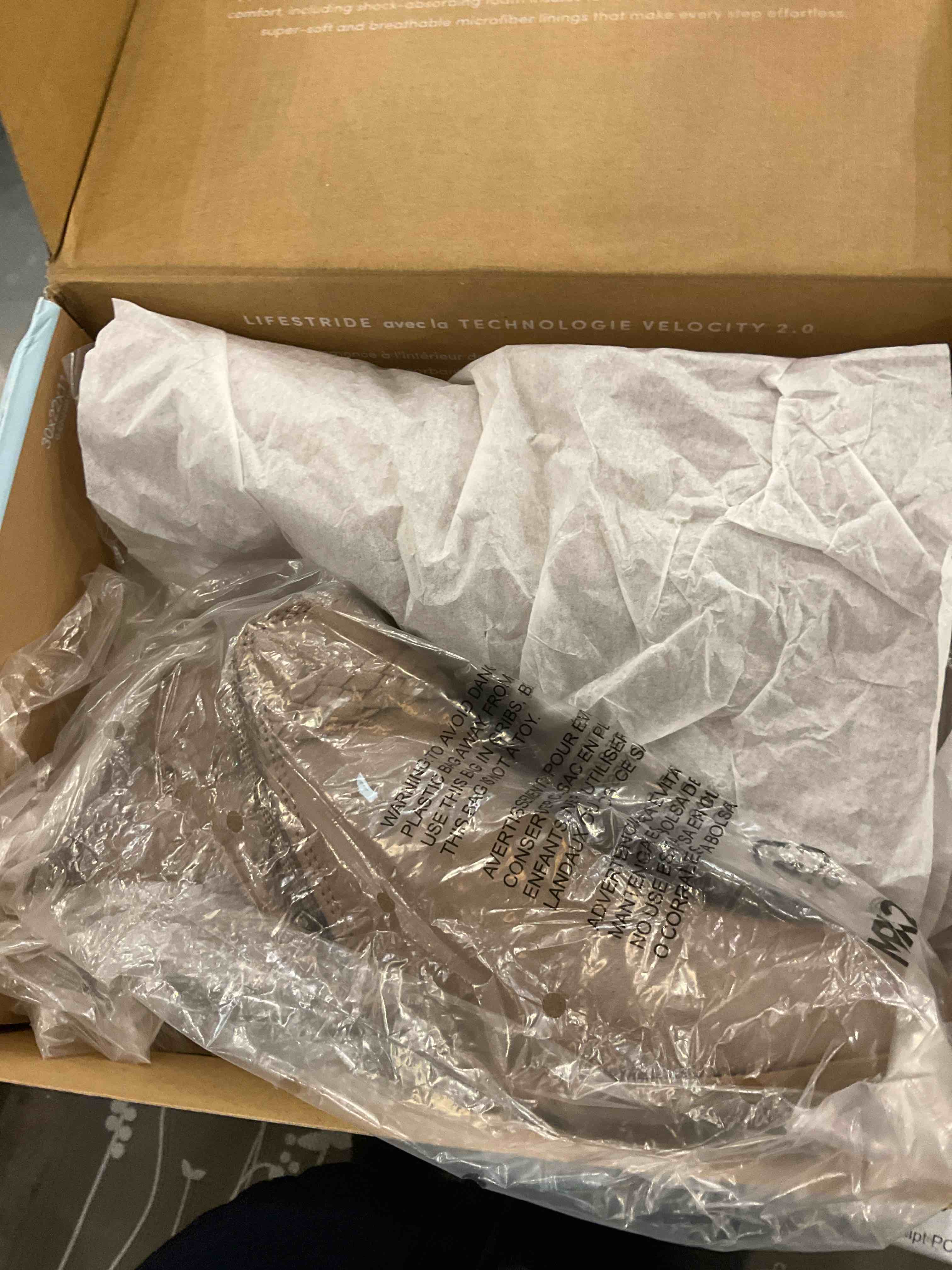 https://s3.amazonaws.com/lotting-images-prod/bidfta/EXS00763259_1702398854560.jpeg