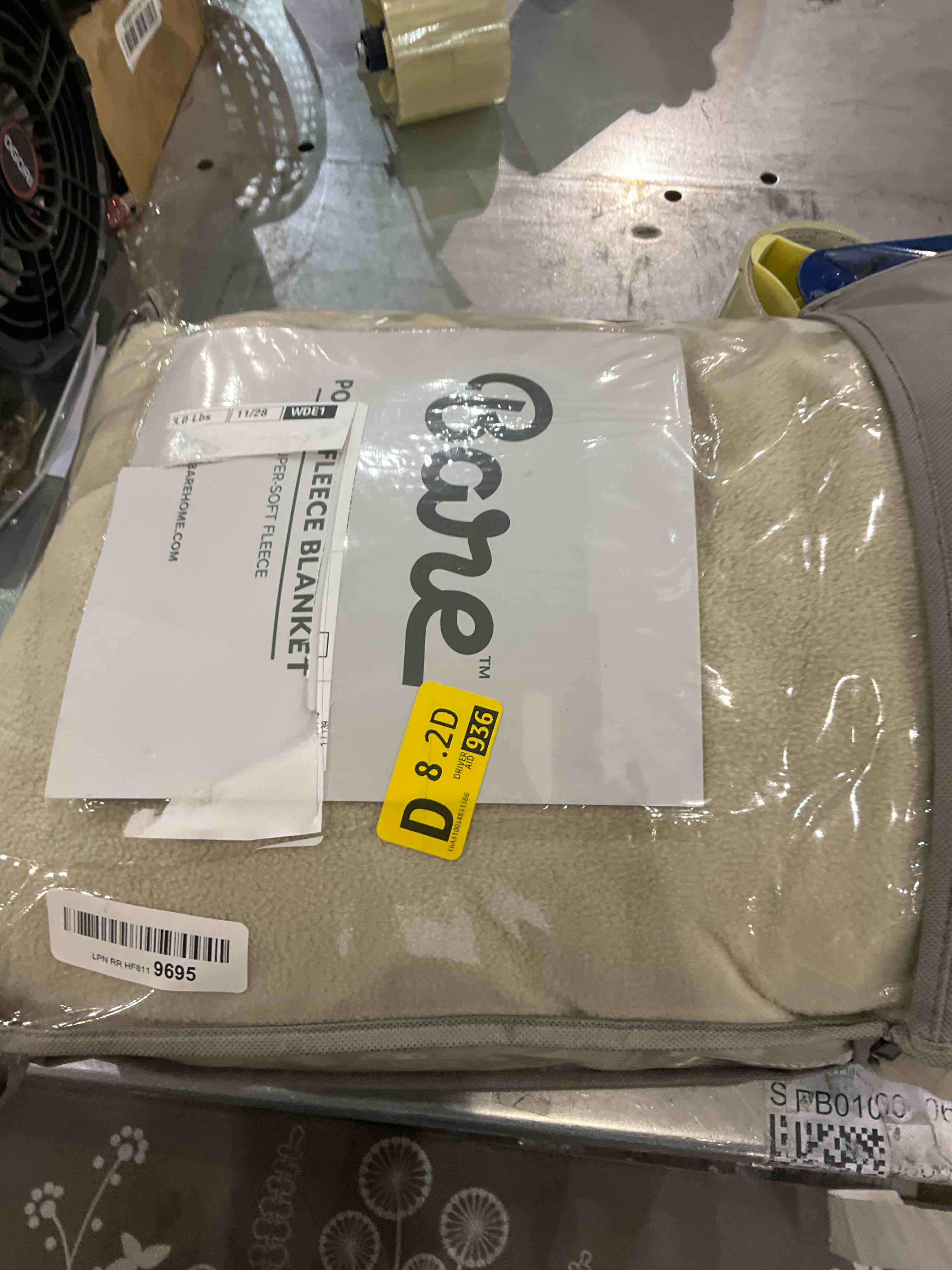 https://s3.amazonaws.com/lotting-images-prod/bidfta/EXS00763424_1702558959473.jpeg