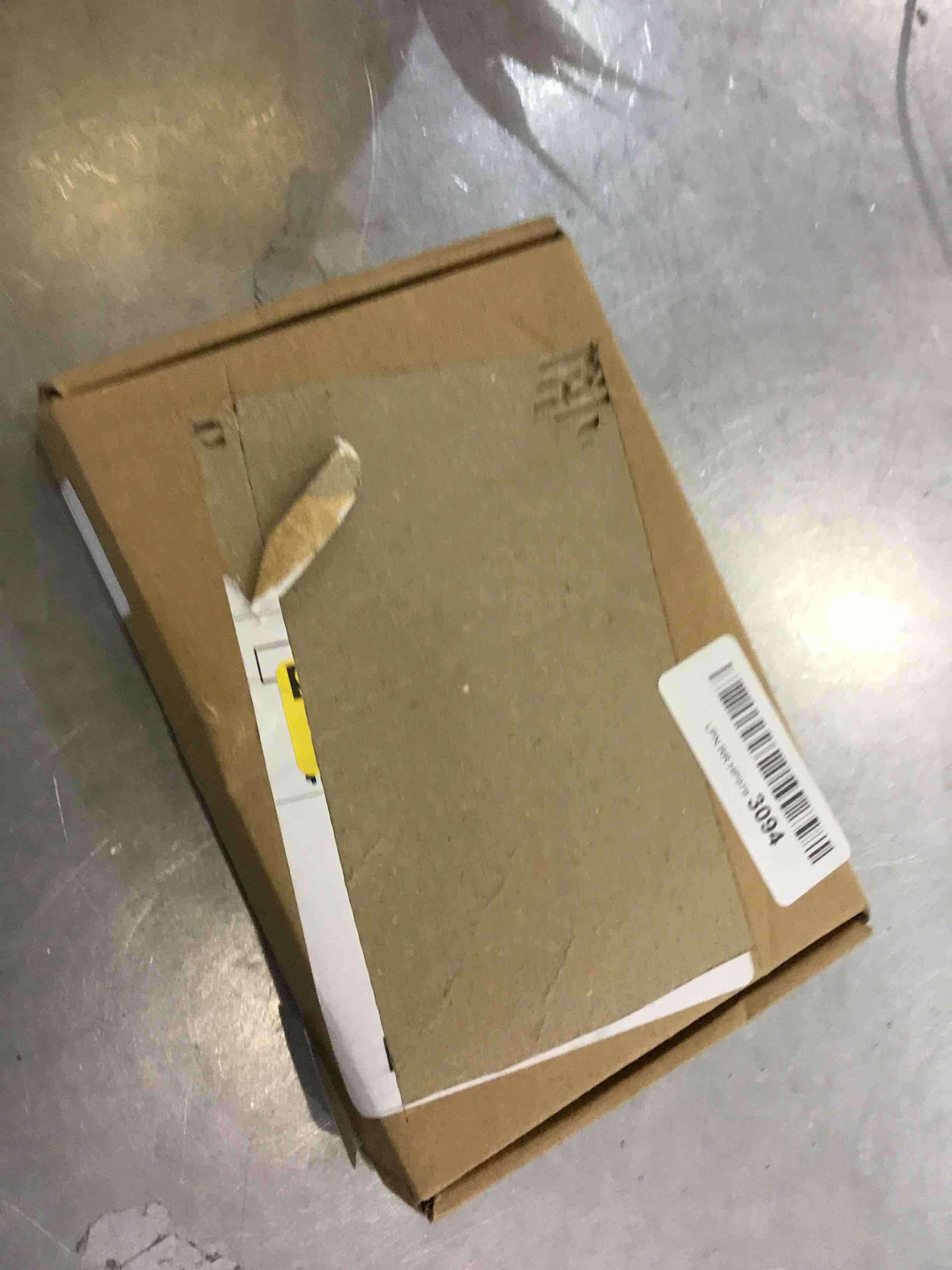 https://s3.amazonaws.com/lotting-images-prod/bidfta/EXS00763607_1703009202408.jpeg