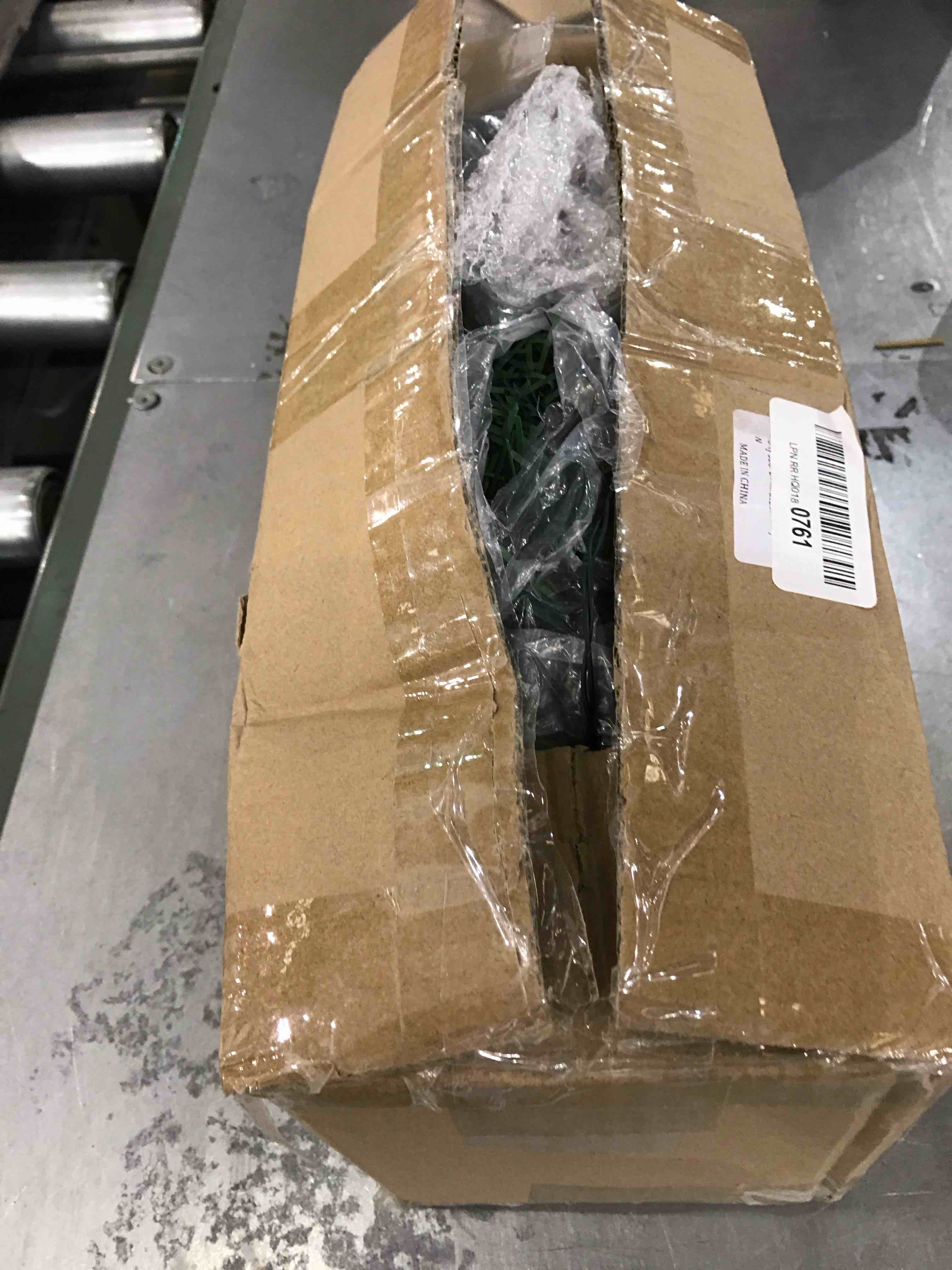 https://s3.amazonaws.com/lotting-images-prod/bidfta/EXS00763663_1704466358634.jpeg