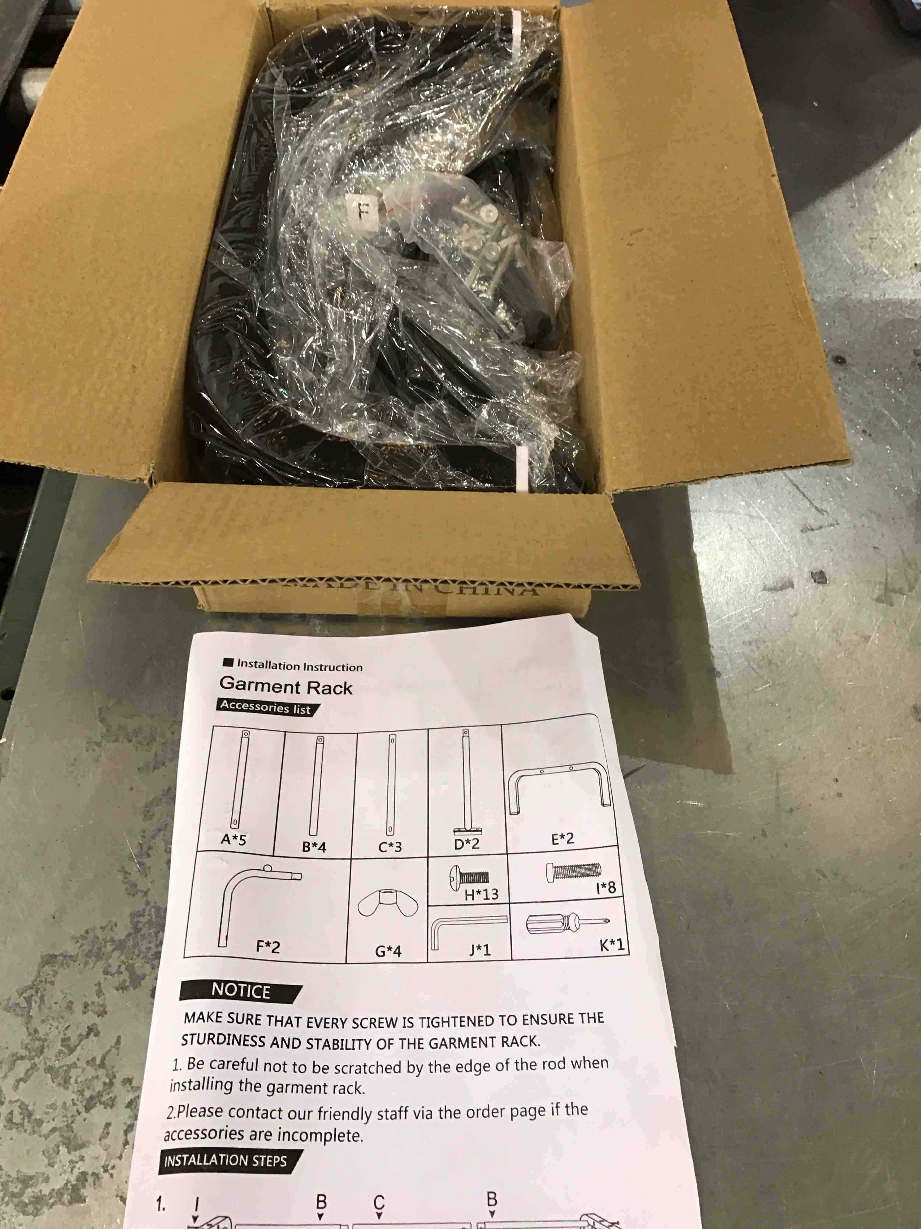 https://s3.amazonaws.com/lotting-images-prod/bidfta/EXS00763669_1704467234177.jpeg