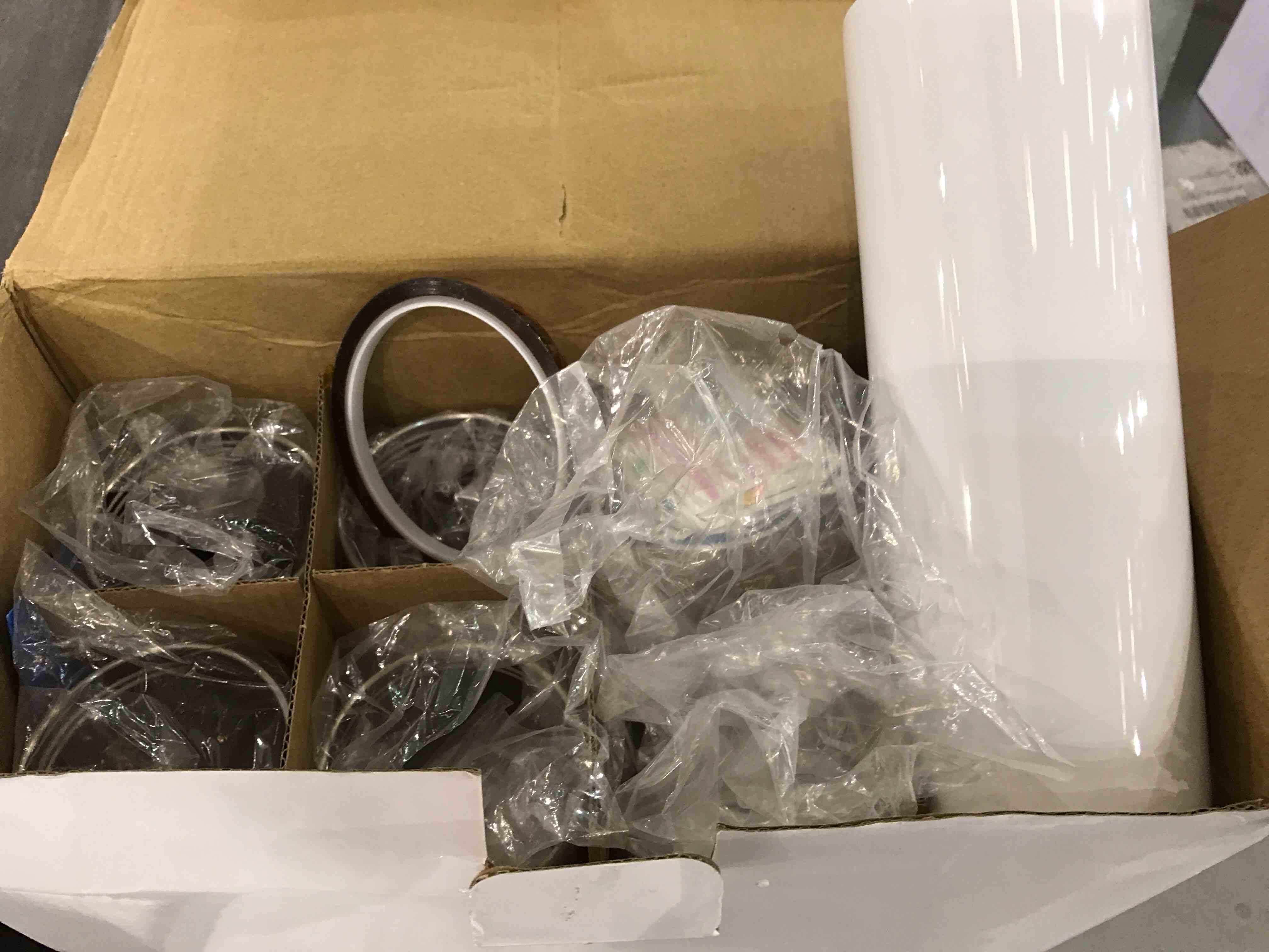 https://s3.amazonaws.com/lotting-images-prod/bidfta/EXS00763695_1704472663859.jpeg