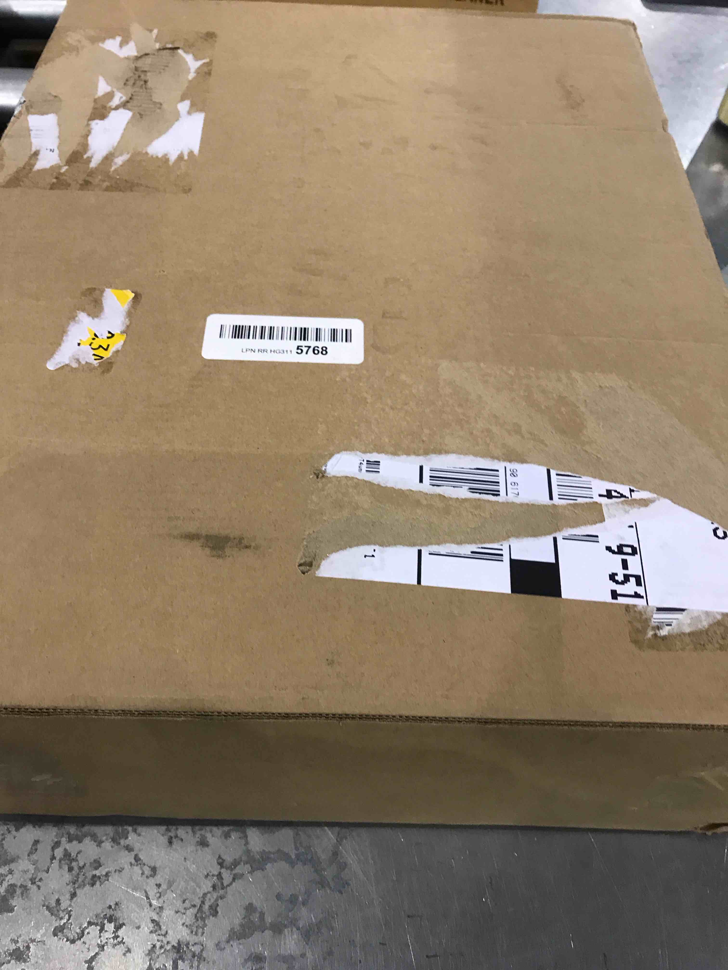 https://s3.amazonaws.com/lotting-images-prod/bidfta/EXS00763757_1704715709461.jpeg