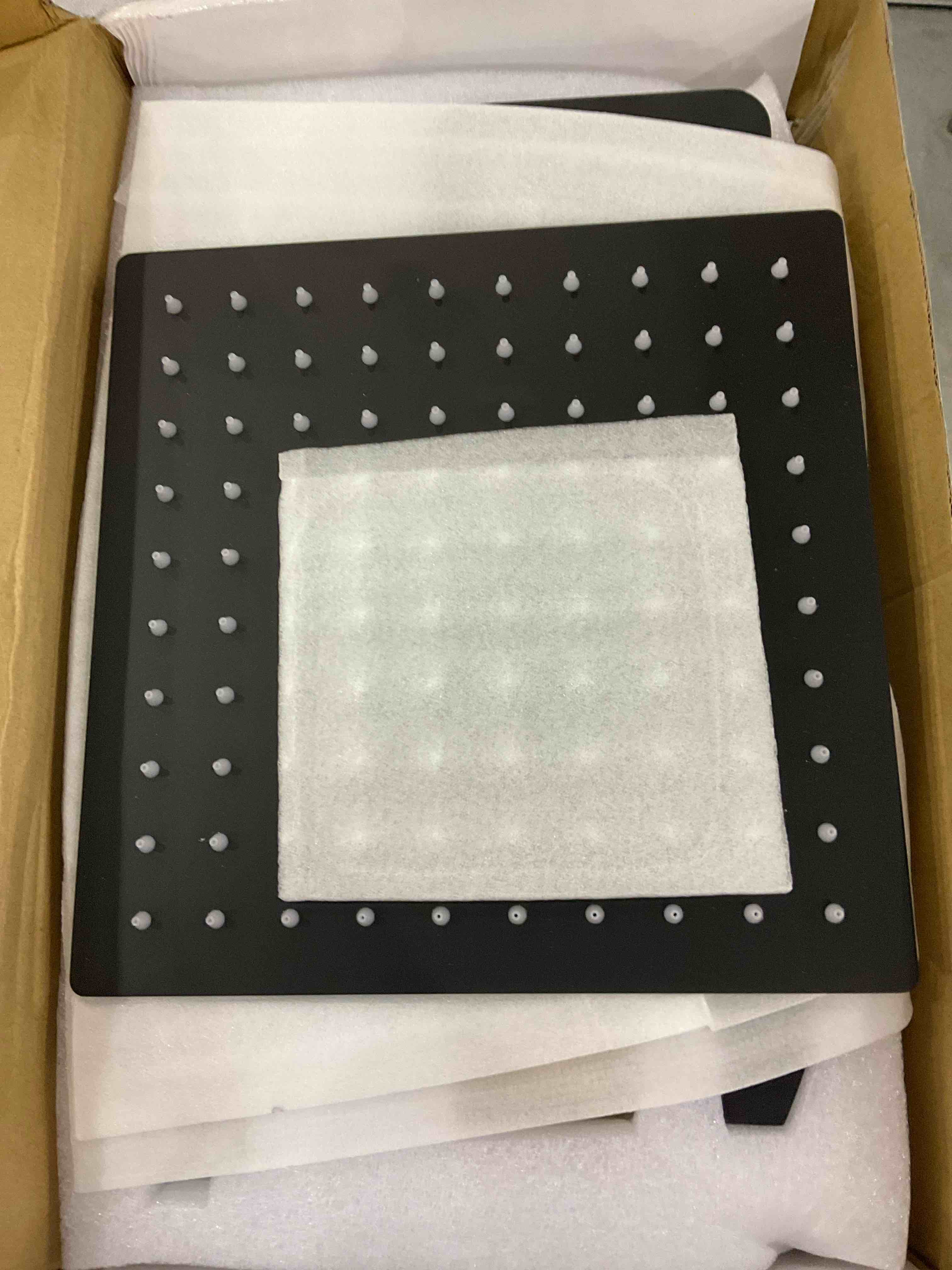 https://s3.amazonaws.com/lotting-images-prod/bidfta/EXS00764061_1700660018727.jpeg