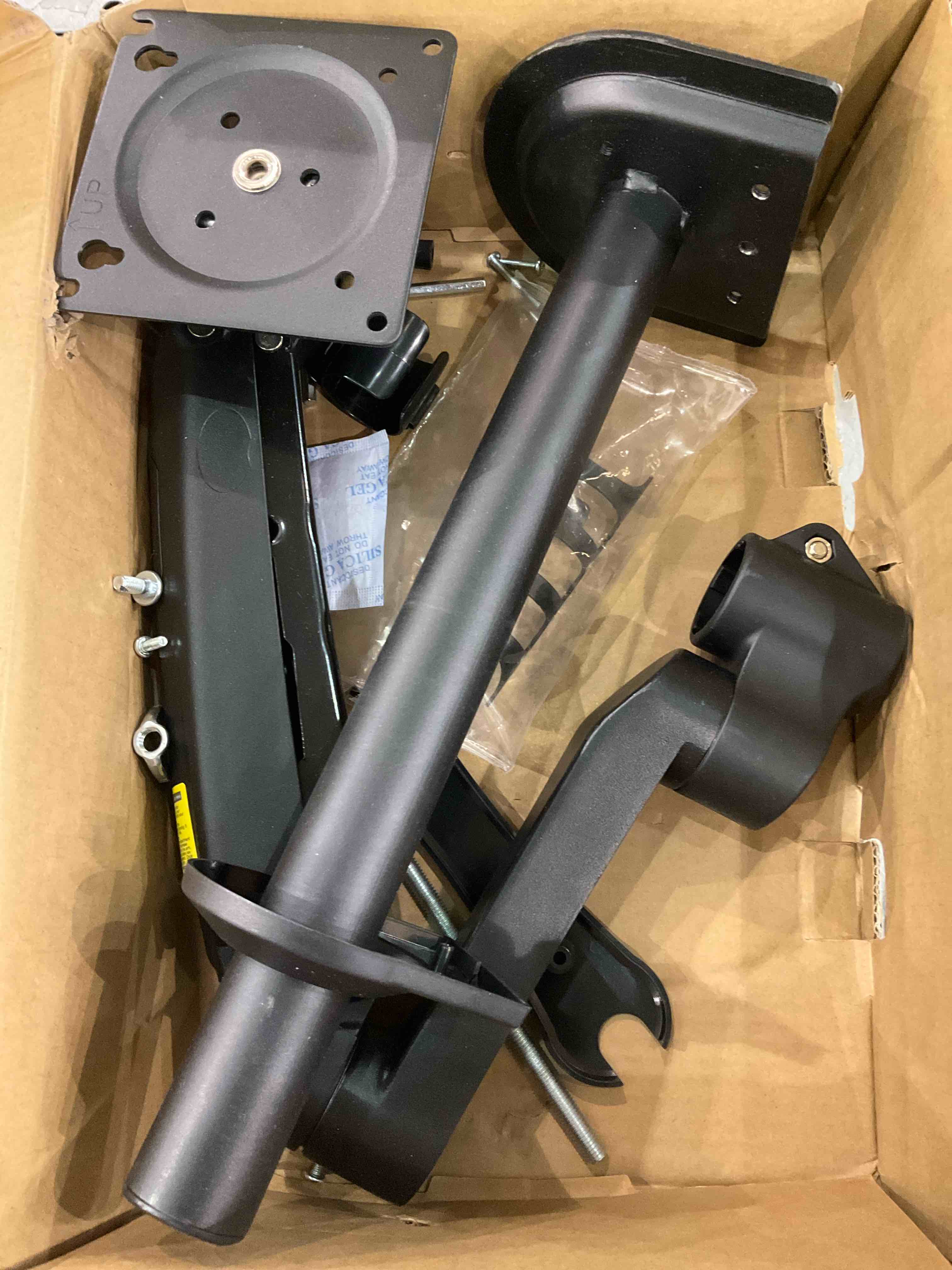 HUANUO Single Monitor Mount - Gas Spring Monitor Arm Fits 13-32'' Monitor, Full Motion Swivel, Single Monitor Stand, Ultra Height Adjustable for Stand Work, Monitor Desk Stand with VESA, Max 19.8lbs