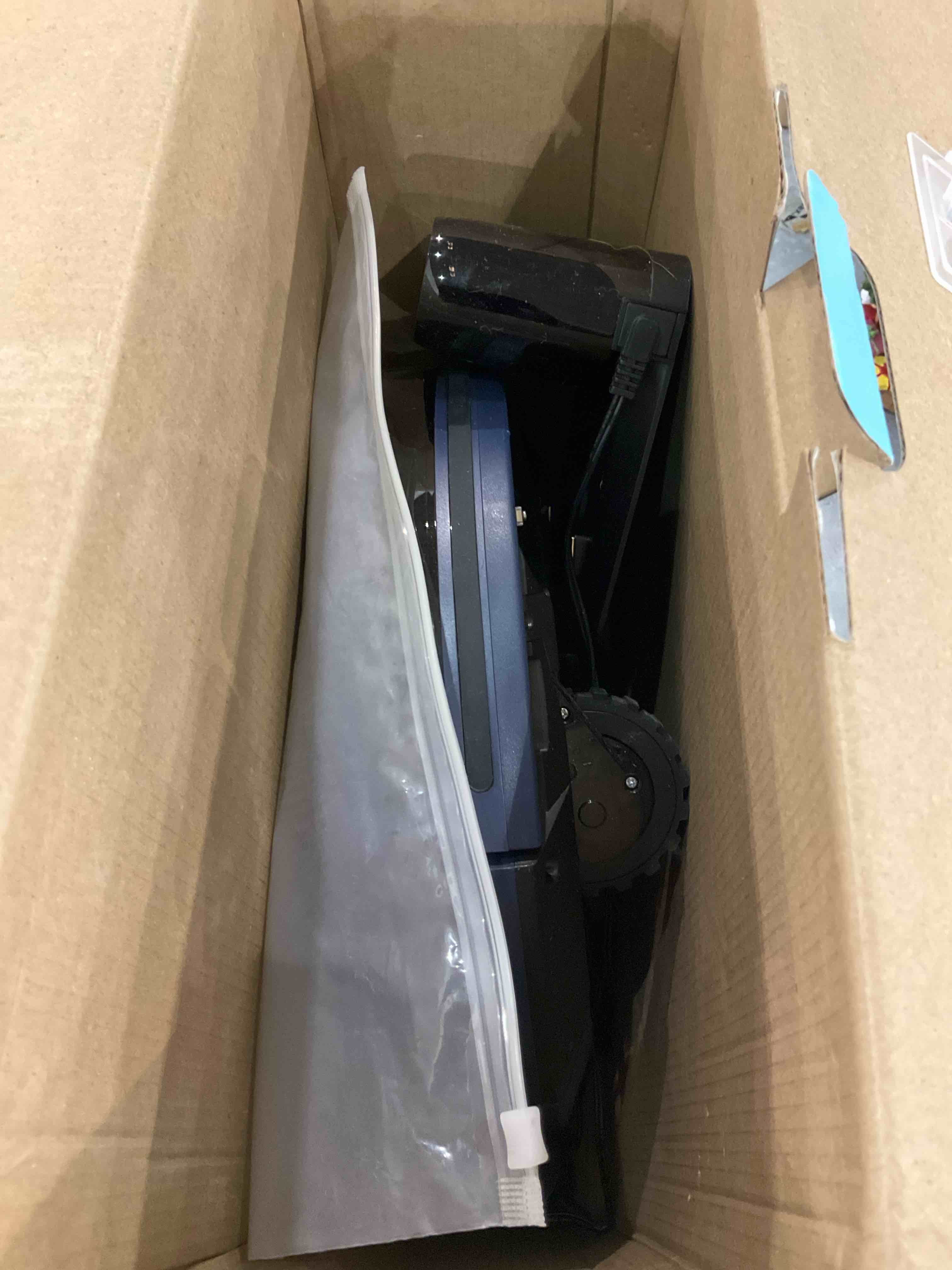 https://s3.amazonaws.com/lotting-images-prod/bidfta/EXS00764182_1700682772411.jpeg