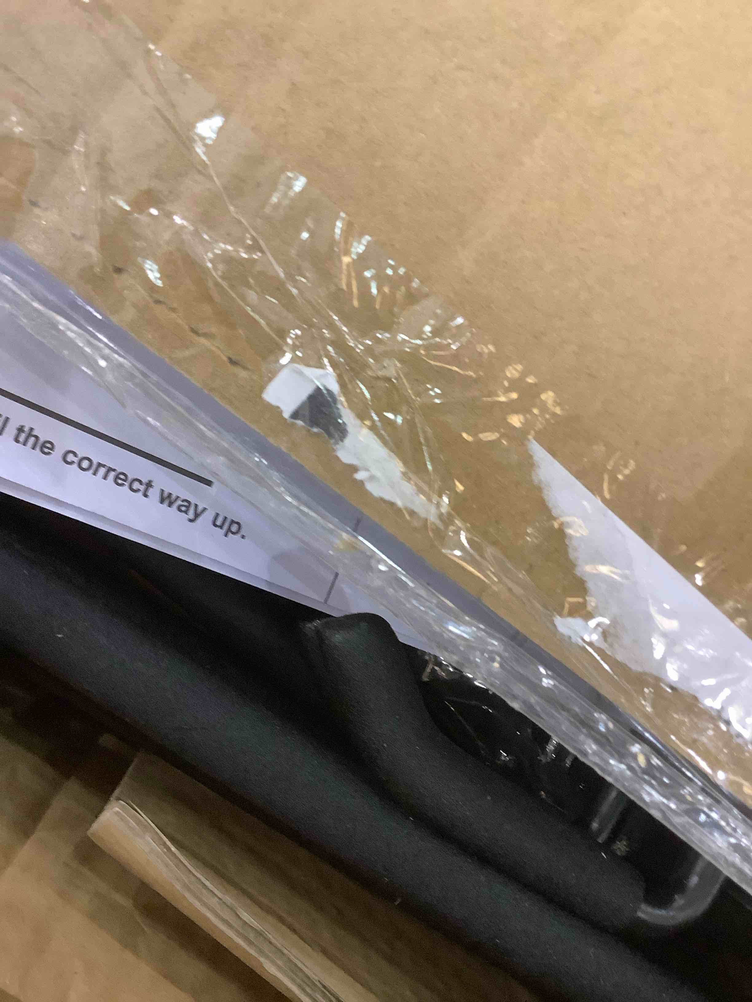 https://s3.amazonaws.com/lotting-images-prod/bidfta/EXS00764543_1701107132180.jpeg
