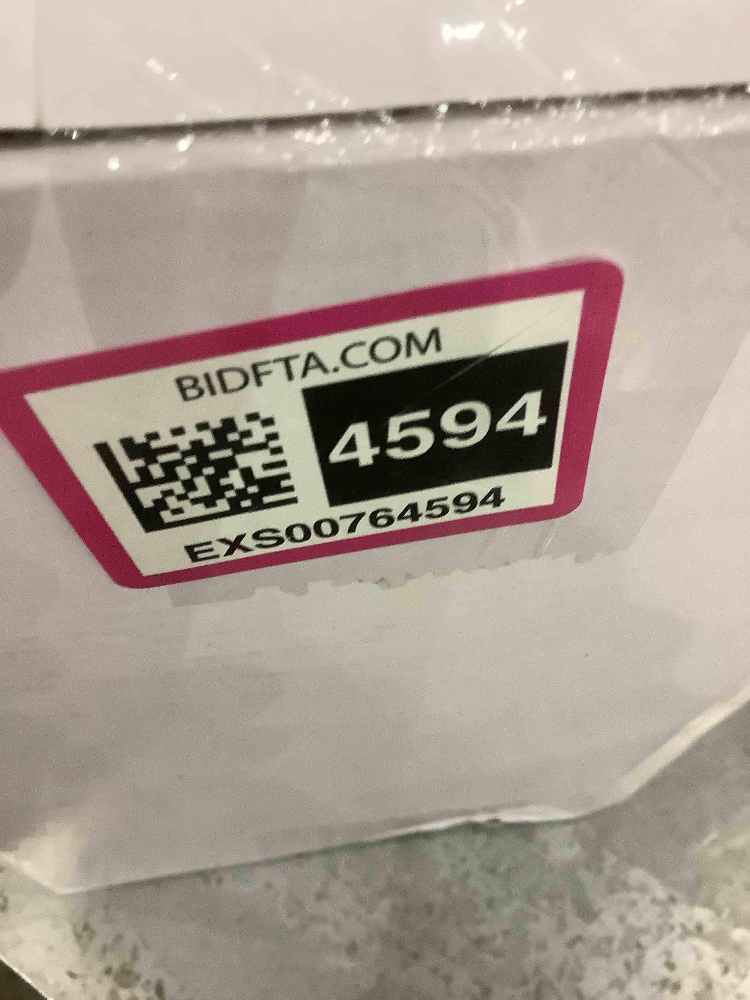 https://s3.amazonaws.com/lotting-images-prod/bidfta/EXS00764594_1701173834442.jpeg