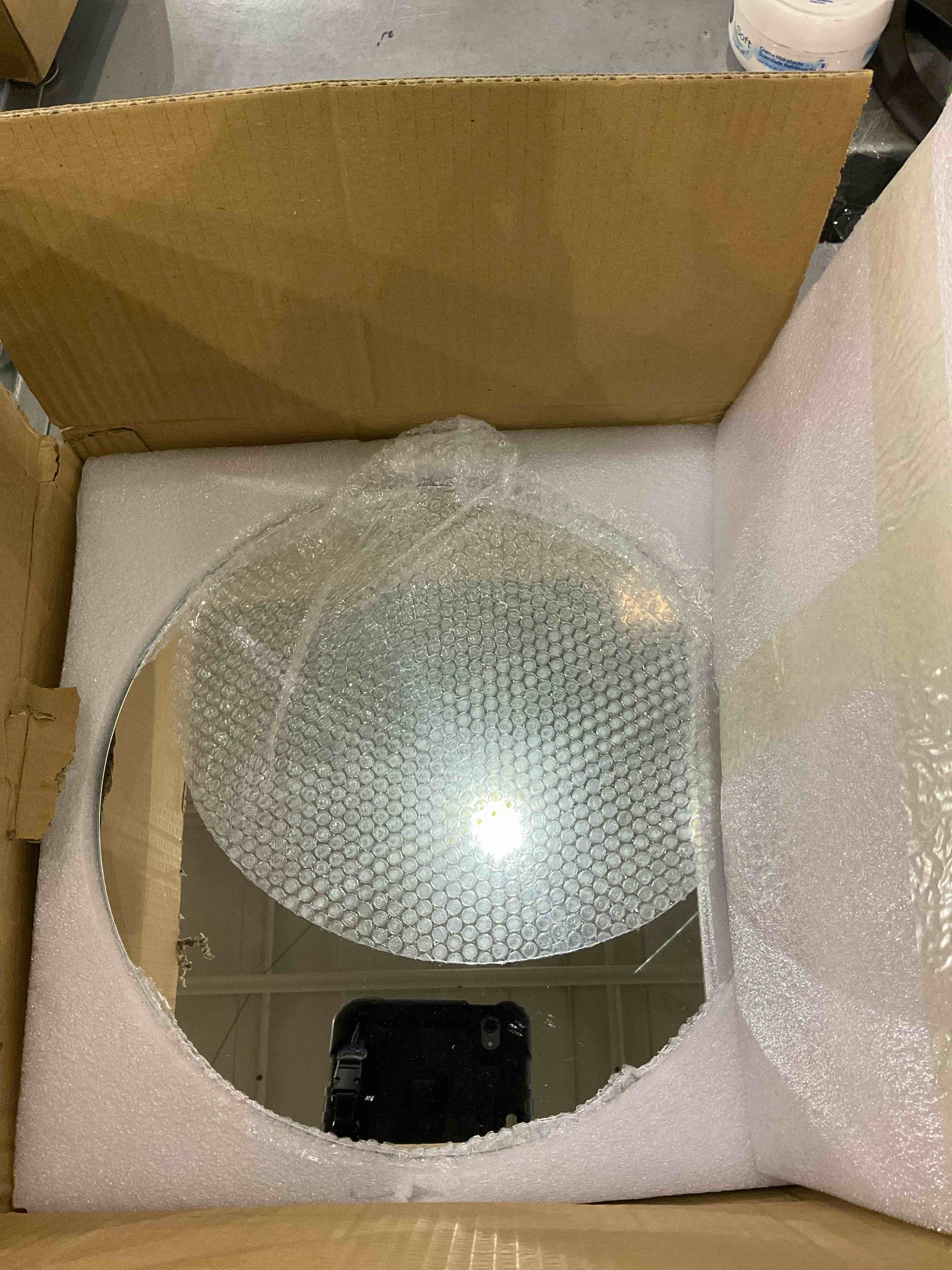 https://s3.amazonaws.com/lotting-images-prod/bidfta/EXS00765062_1700660868676.jpeg
