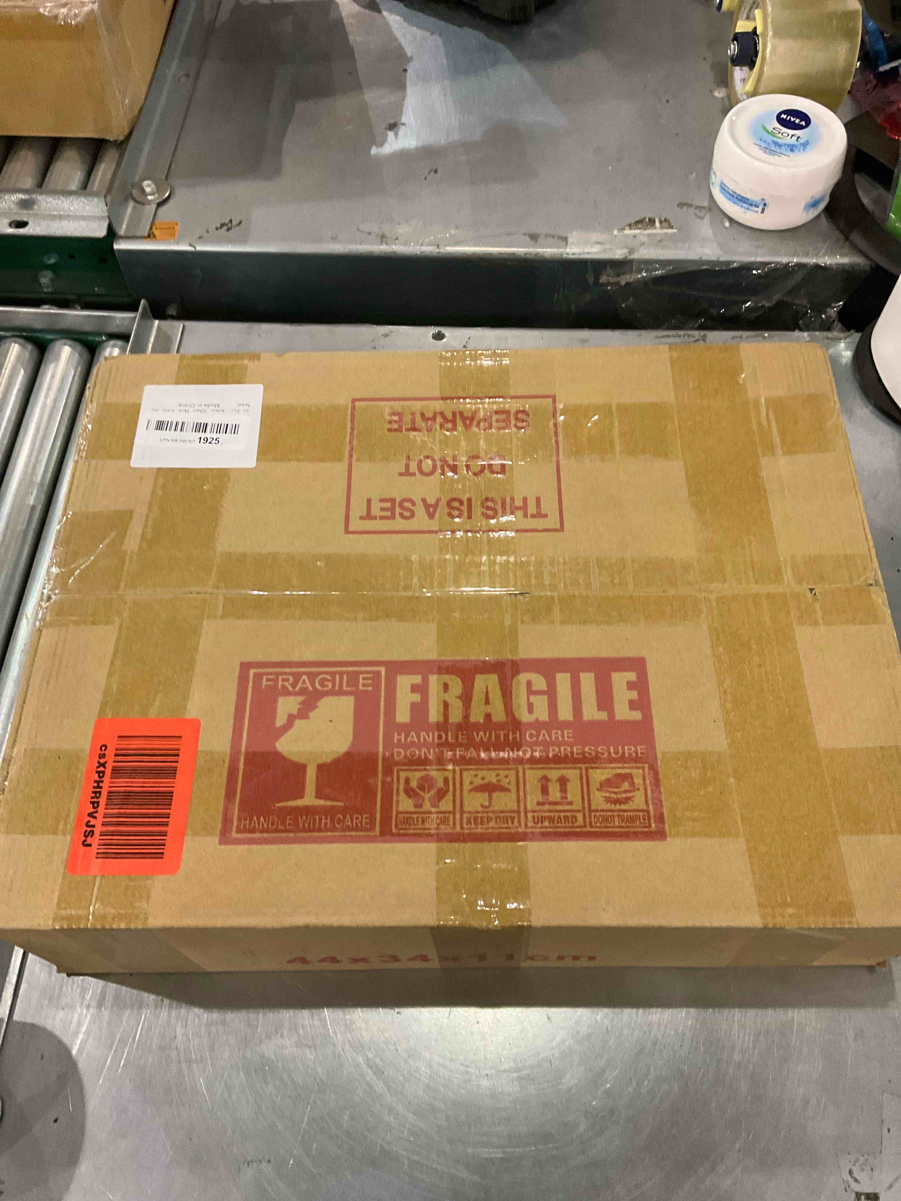 https://s3.amazonaws.com/lotting-images-prod/bidfta/EXS00765087_1700664155632.jpeg