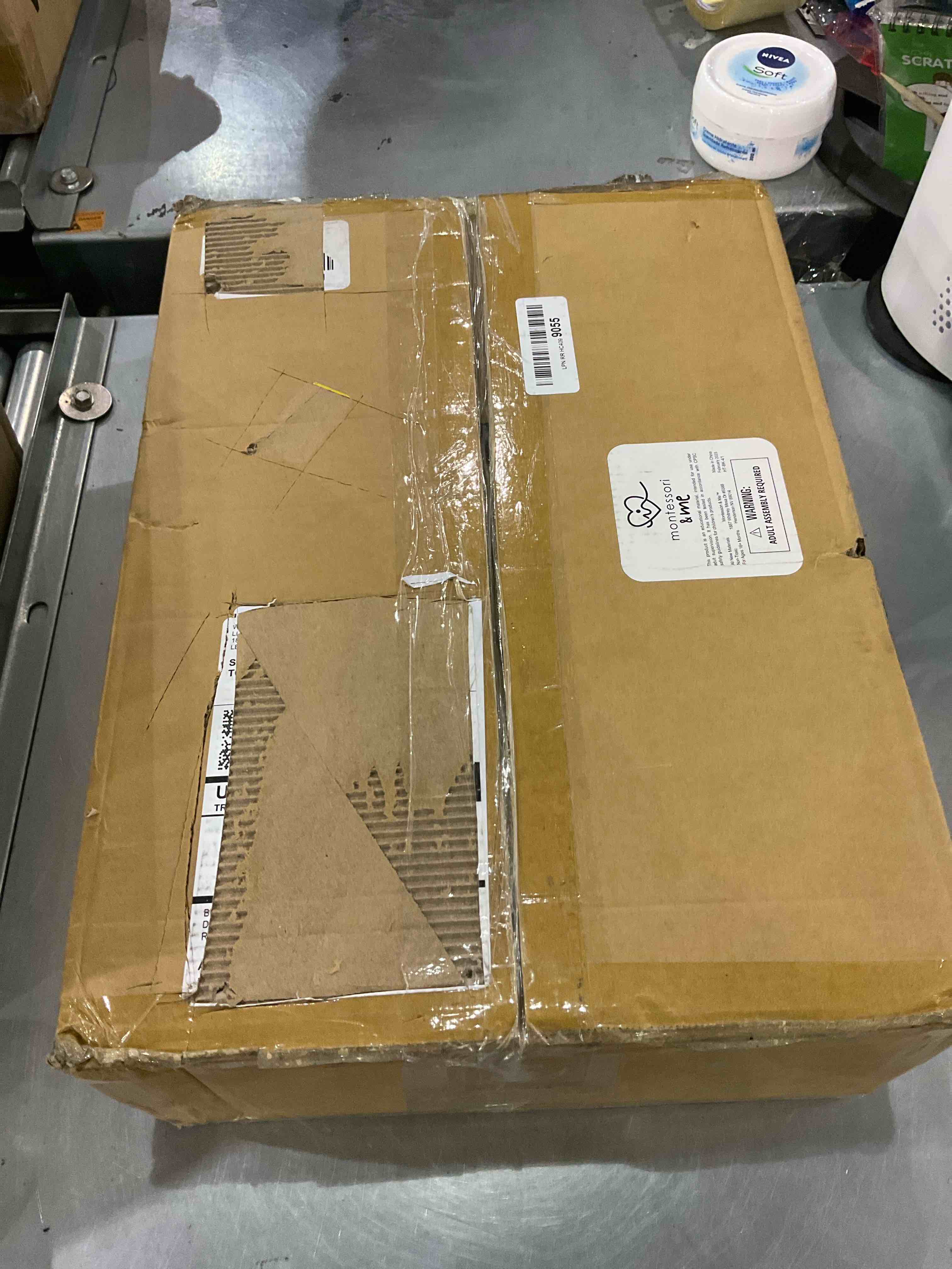 https://s3.amazonaws.com/lotting-images-prod/bidfta/EXS00765094_1700664587029.jpeg