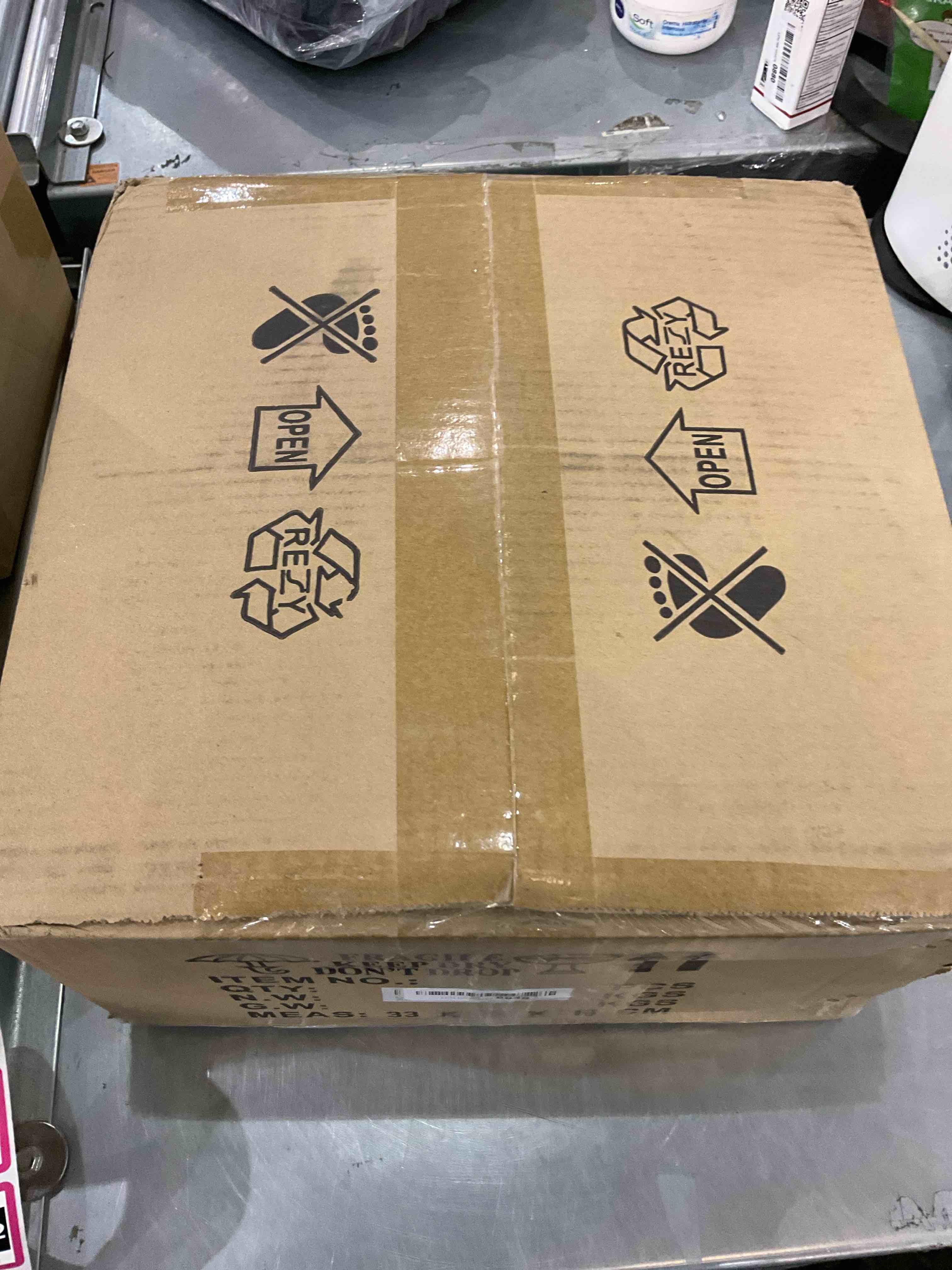 https://s3.amazonaws.com/lotting-images-prod/bidfta/EXS00765146_1700669426549.jpeg