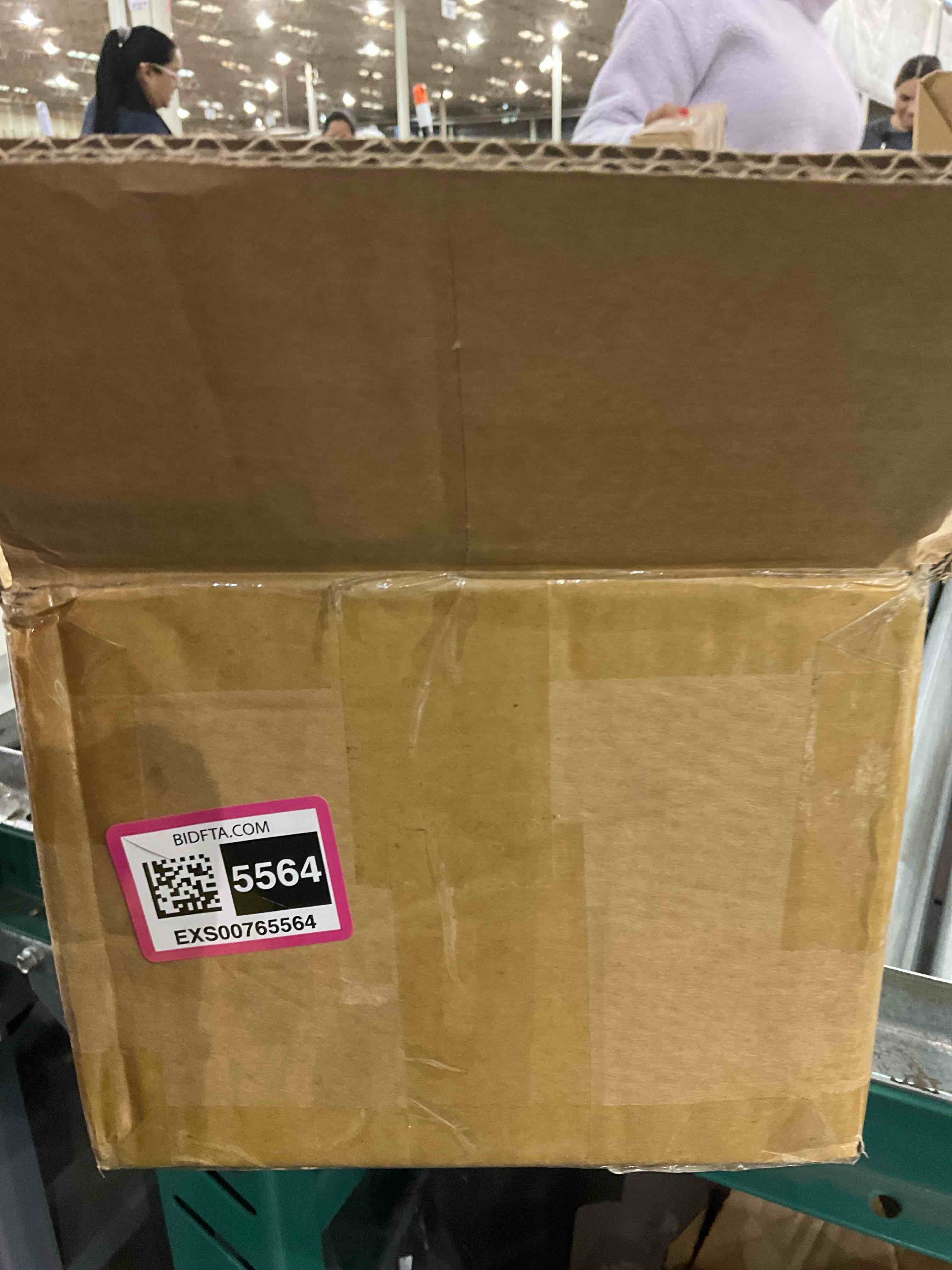 https://s3.amazonaws.com/lotting-images-prod/bidfta/EXS00765564_1700669474312.jpeg