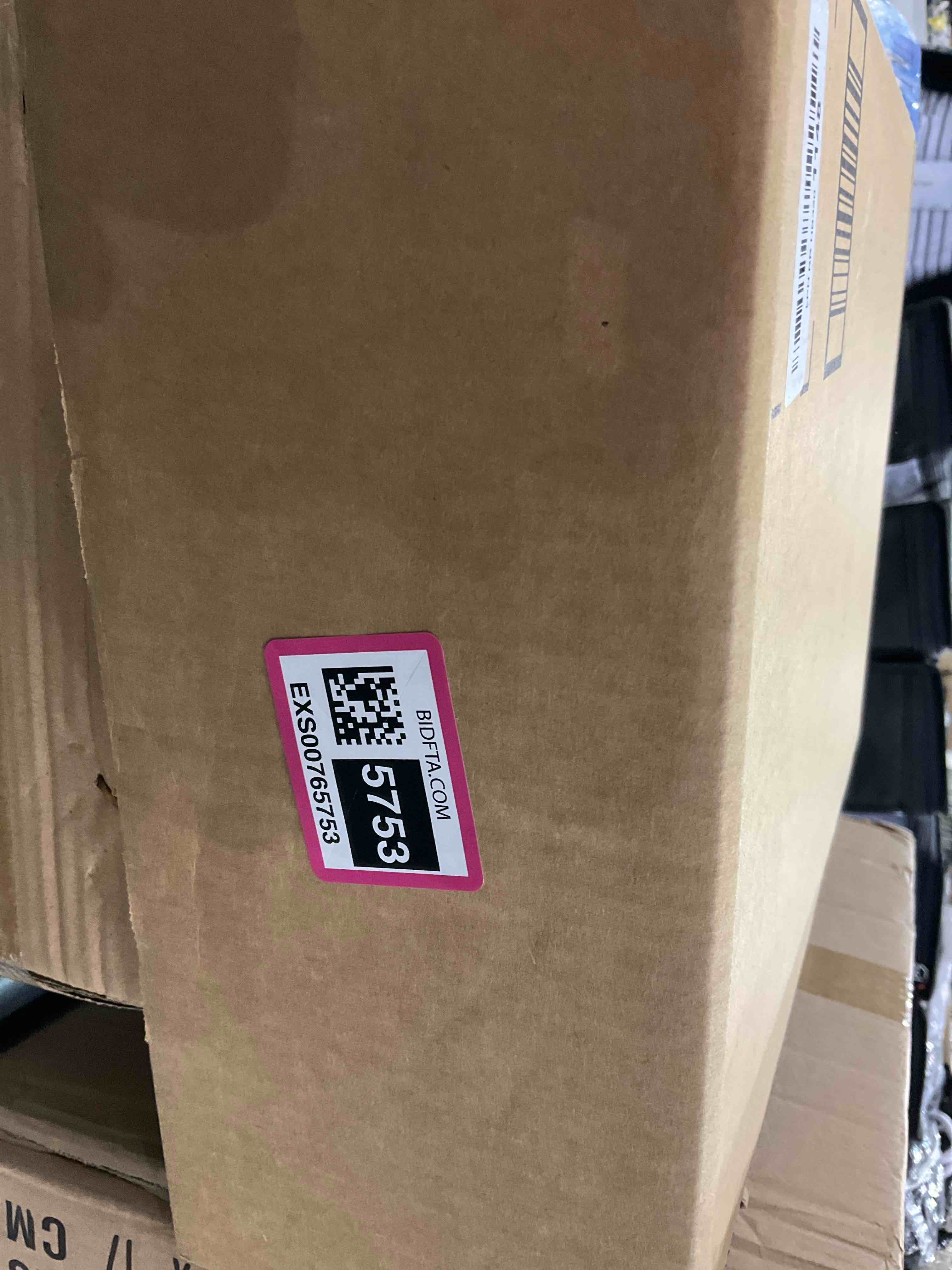 https://s3.amazonaws.com/lotting-images-prod/bidfta/EXS00765753_1701261727424.jpeg