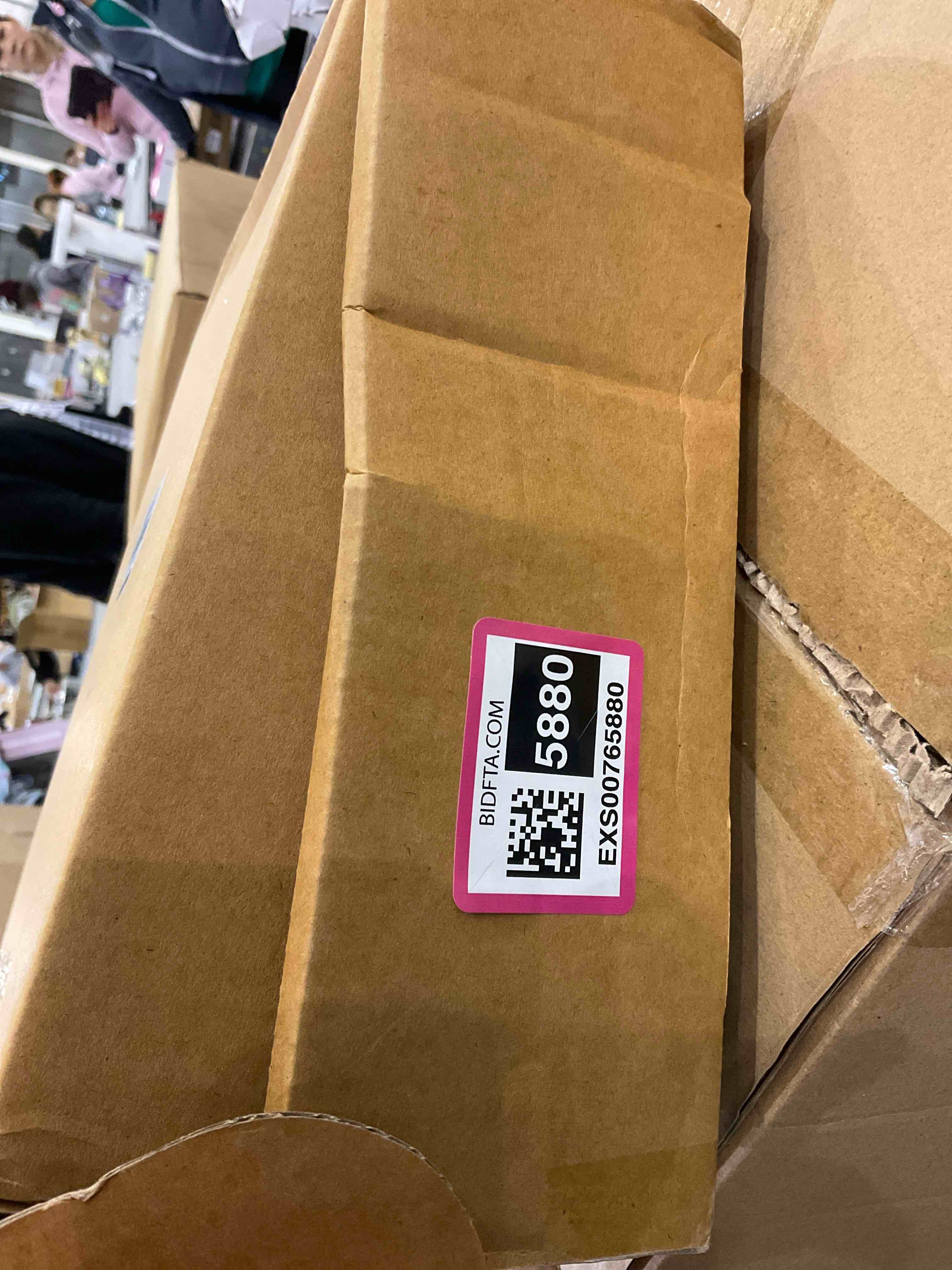 https://s3.amazonaws.com/lotting-images-prod/bidfta/EXS00765880_1701287064150.jpeg