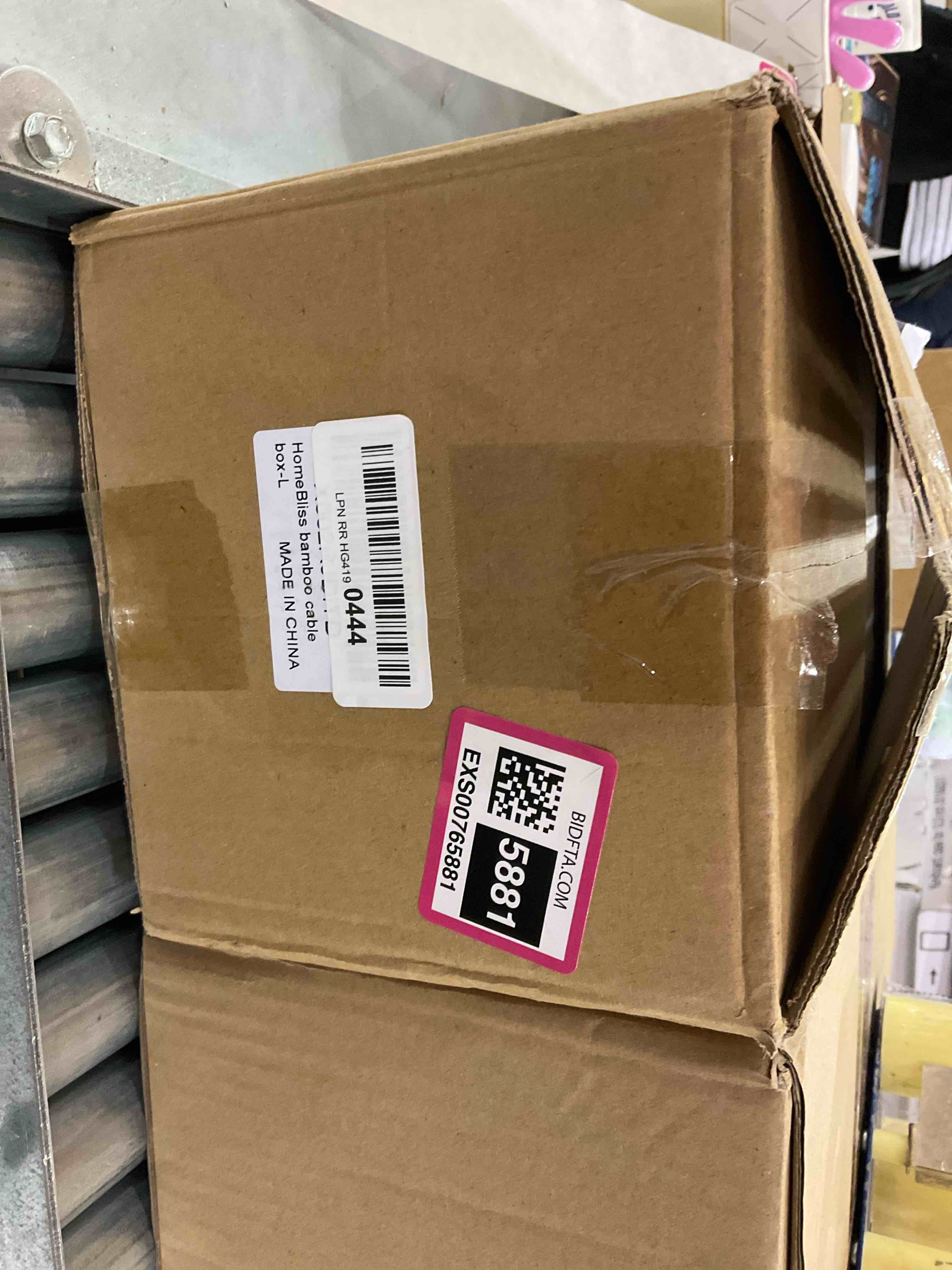 https://s3.amazonaws.com/lotting-images-prod/bidfta/EXS00765881_1701287118044.jpeg