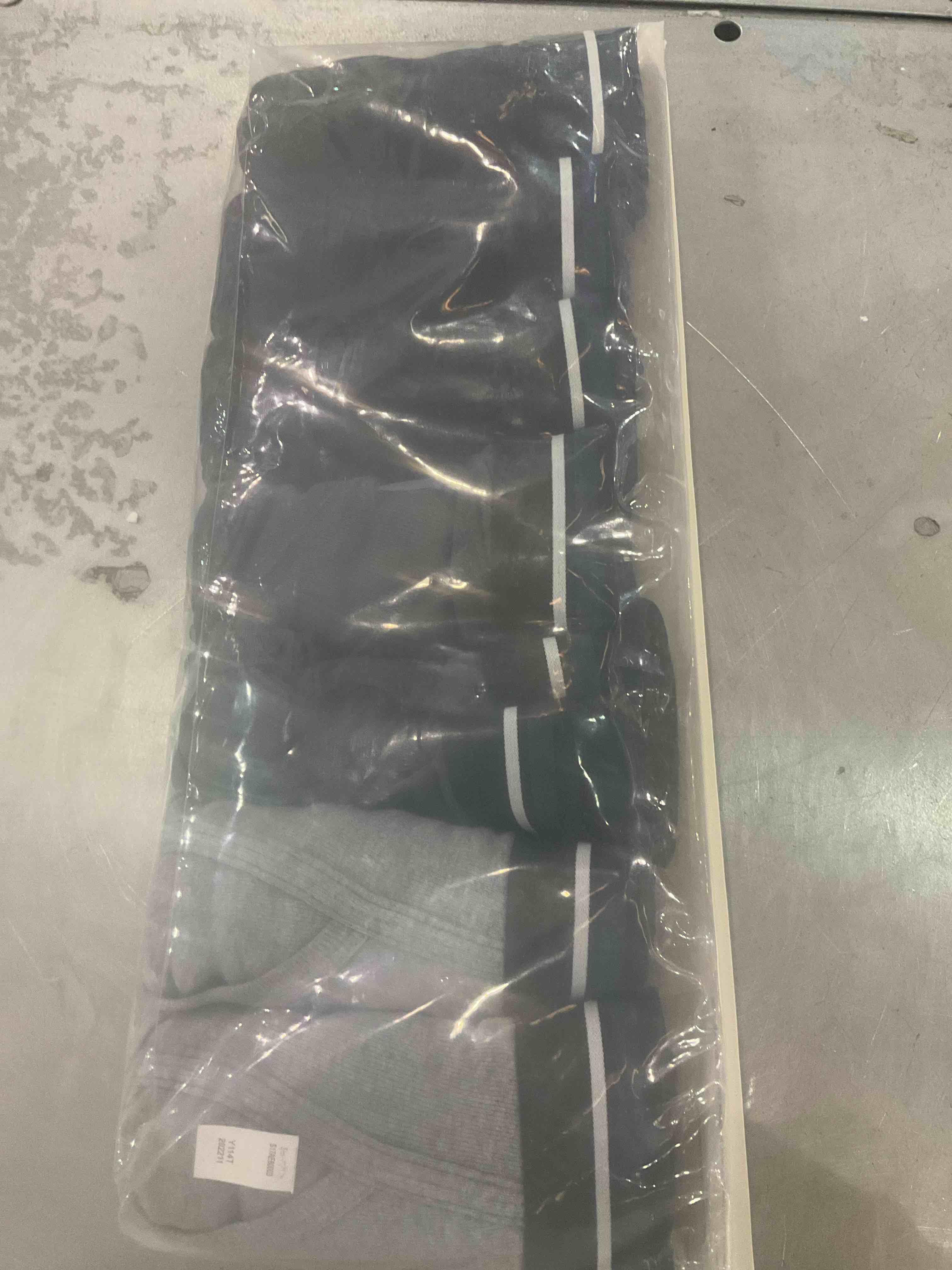 Amazon Essentials Men's Tag-Free Cotton Briefs, Pack of 7, Black/Charcoal/Grey Heather, Large