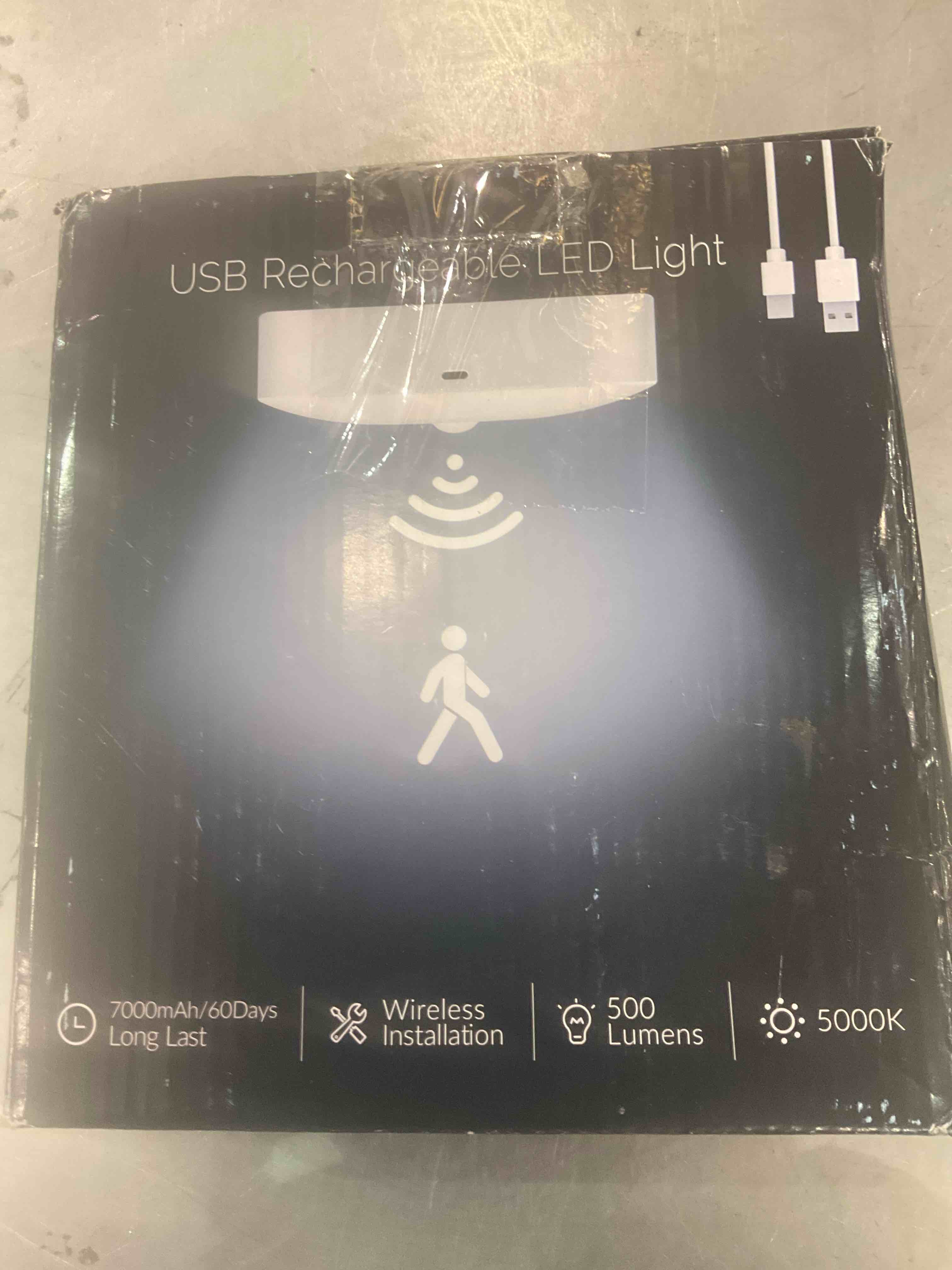 https://s3.amazonaws.com/lotting-images-prod/bidfta/EXS00767396_1702650911971.jpeg