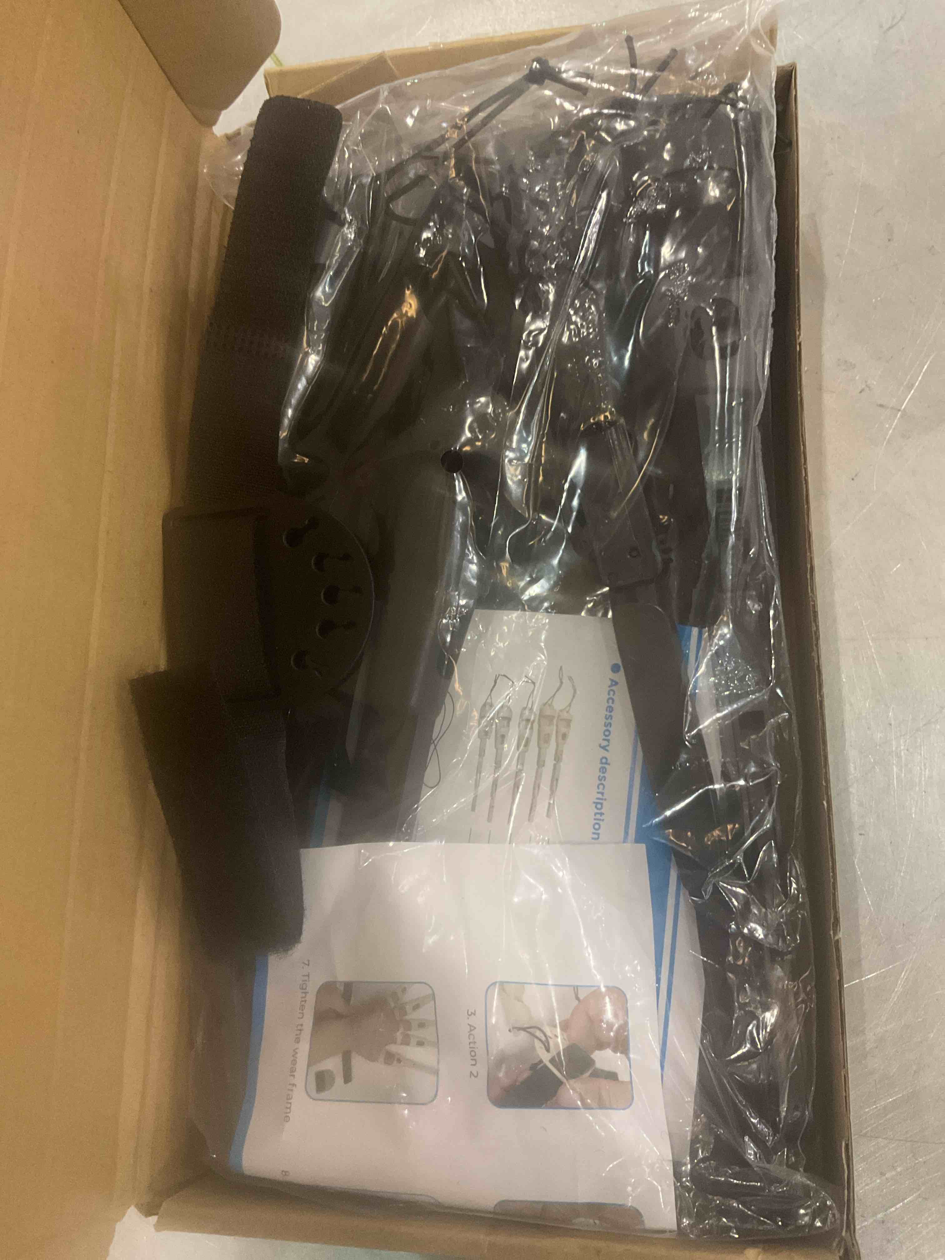 https://s3.amazonaws.com/lotting-images-prod/bidfta/EXS00767493_1702668786110.jpeg