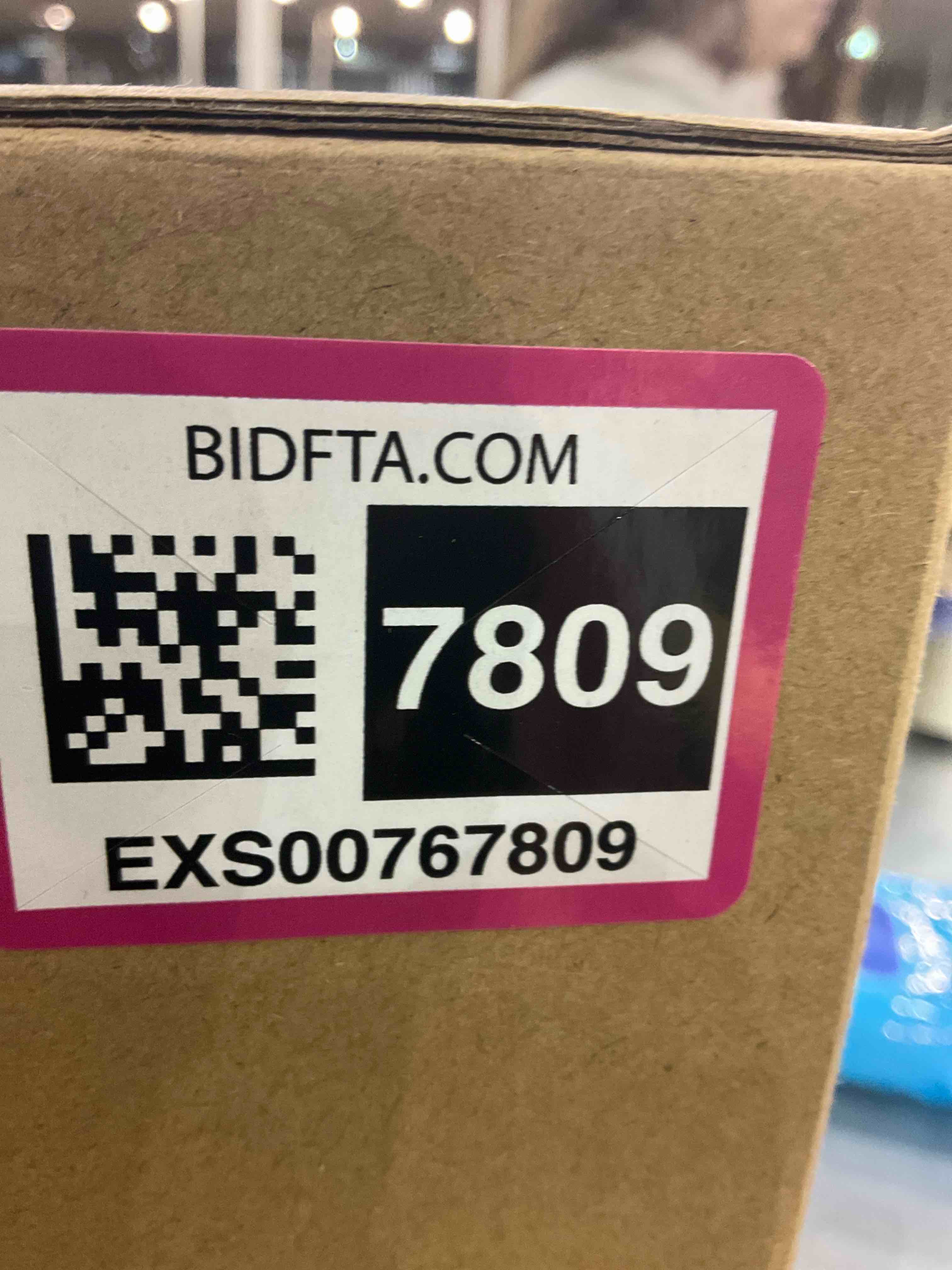 https://s3.amazonaws.com/lotting-images-prod/bidfta/EXS00767809_1701173680187.jpeg