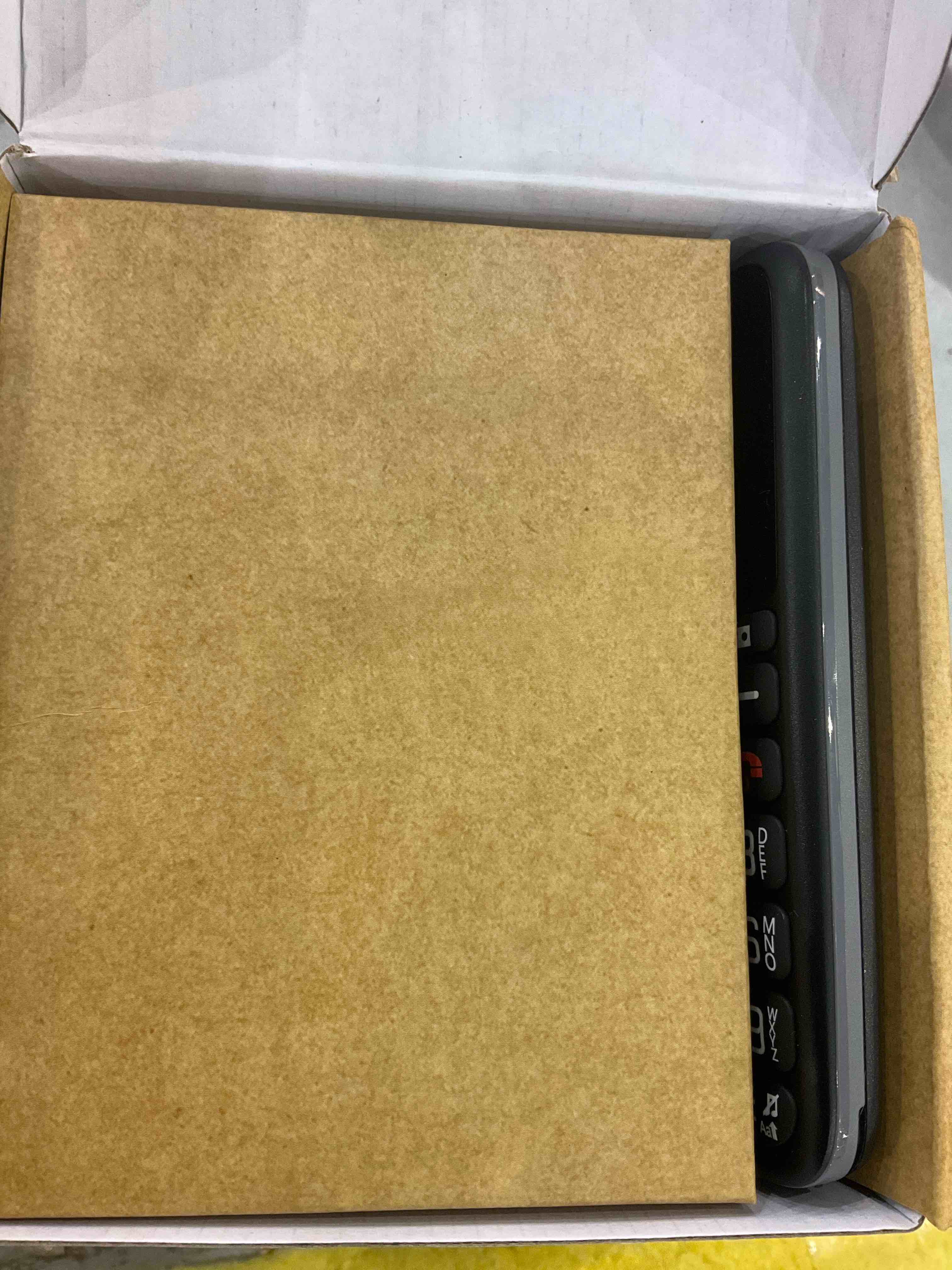 https://s3.amazonaws.com/lotting-images-prod/bidfta/EXS00767975_1701351652588.jpeg