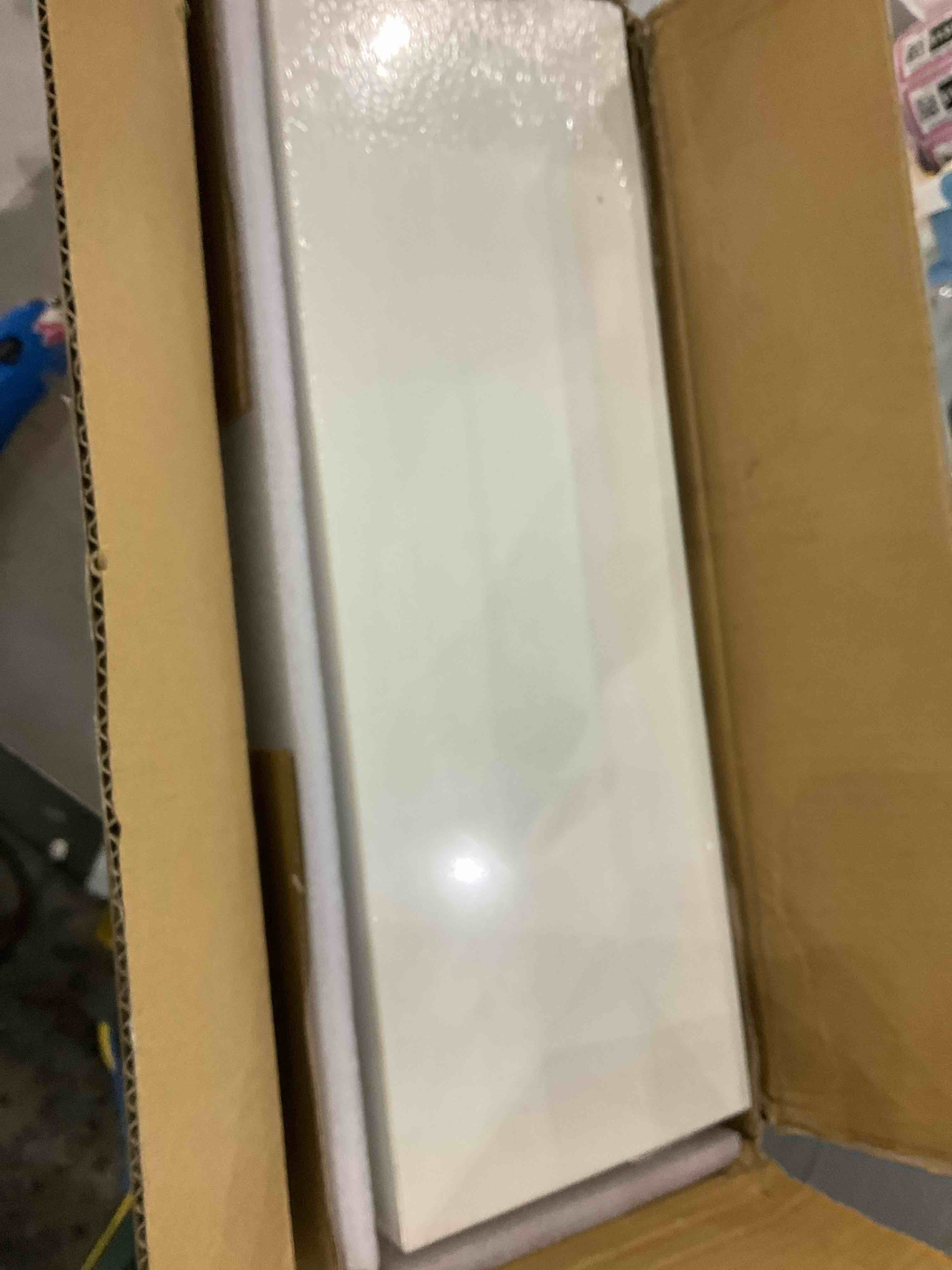 https://s3.amazonaws.com/lotting-images-prod/bidfta/EXS00768094_1701867718197.jpeg