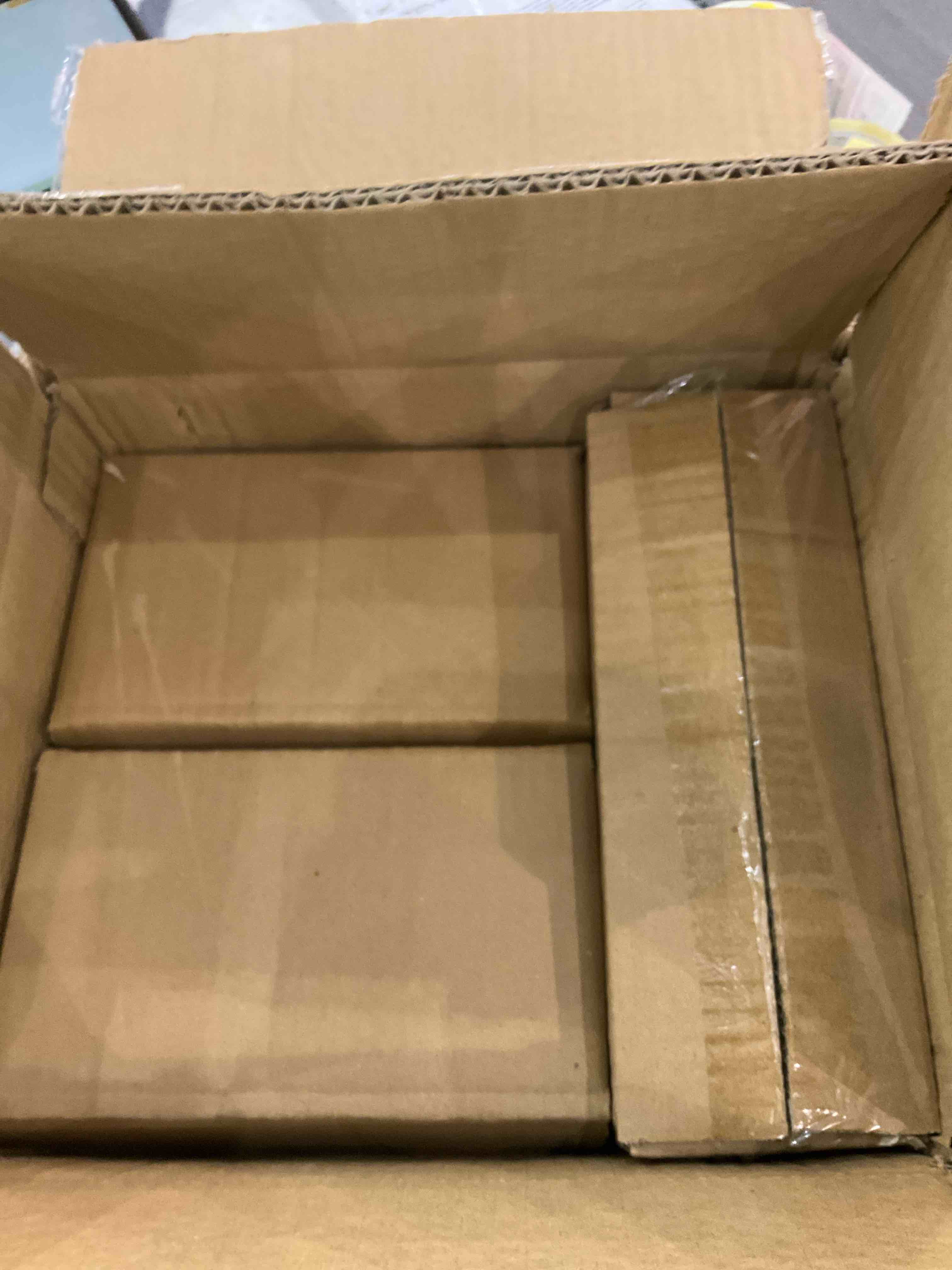 https://s3.amazonaws.com/lotting-images-prod/bidfta/EXS00768510_1700584084190.jpeg