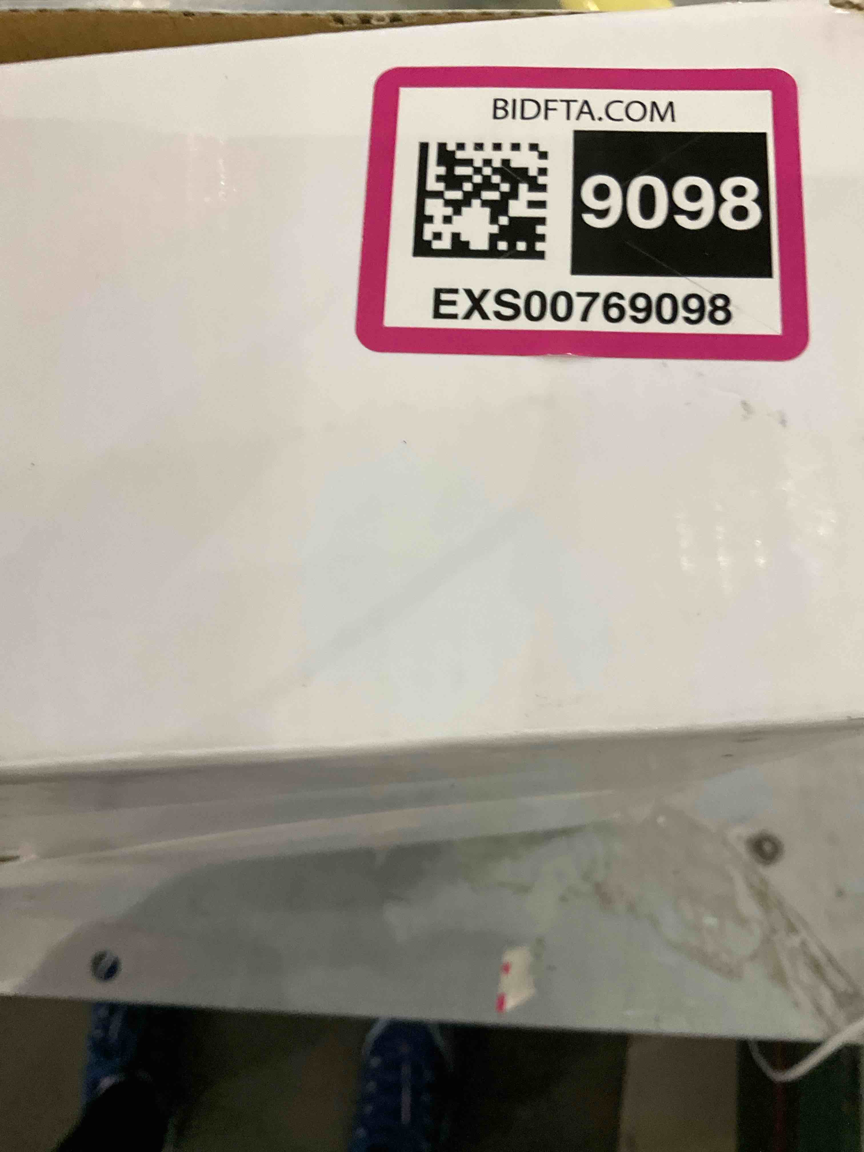 https://s3.amazonaws.com/lotting-images-prod/bidfta/EXS00769098_1701781159254.jpeg