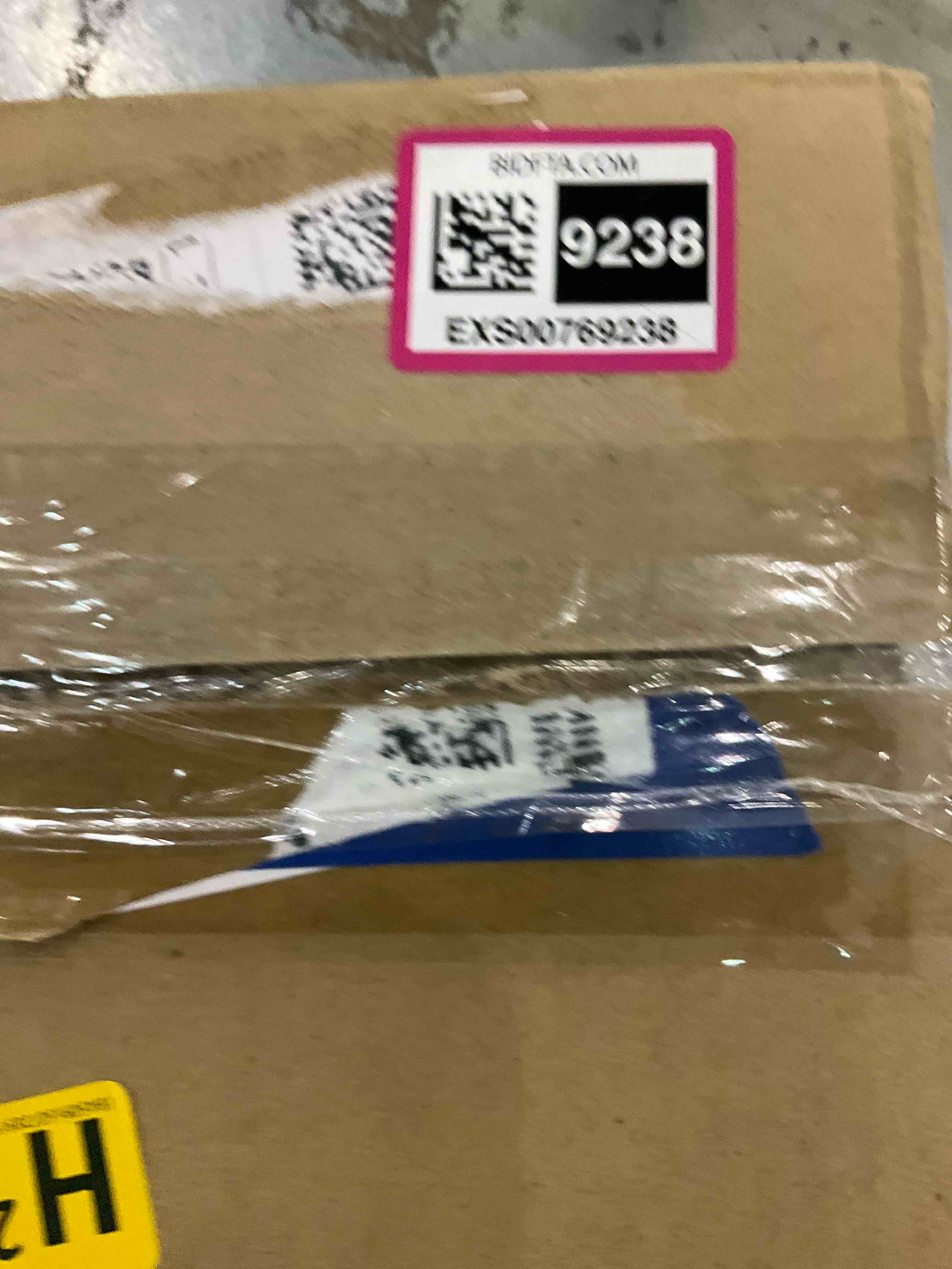 https://s3.amazonaws.com/lotting-images-prod/bidfta/EXS00769238_1701867098821.jpeg