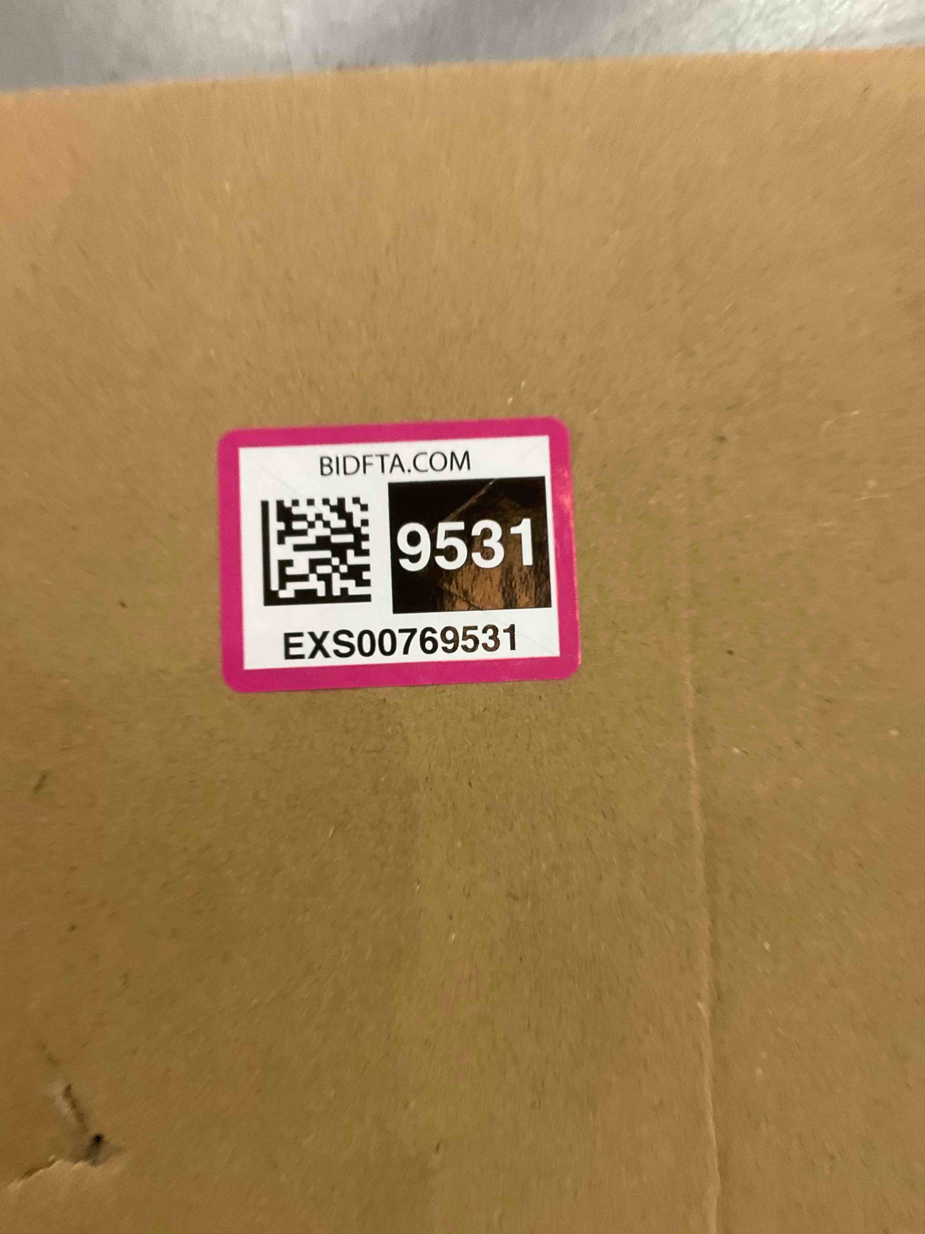 https://s3.amazonaws.com/lotting-images-prod/bidfta/EXS00769531_1705002506201.jpeg