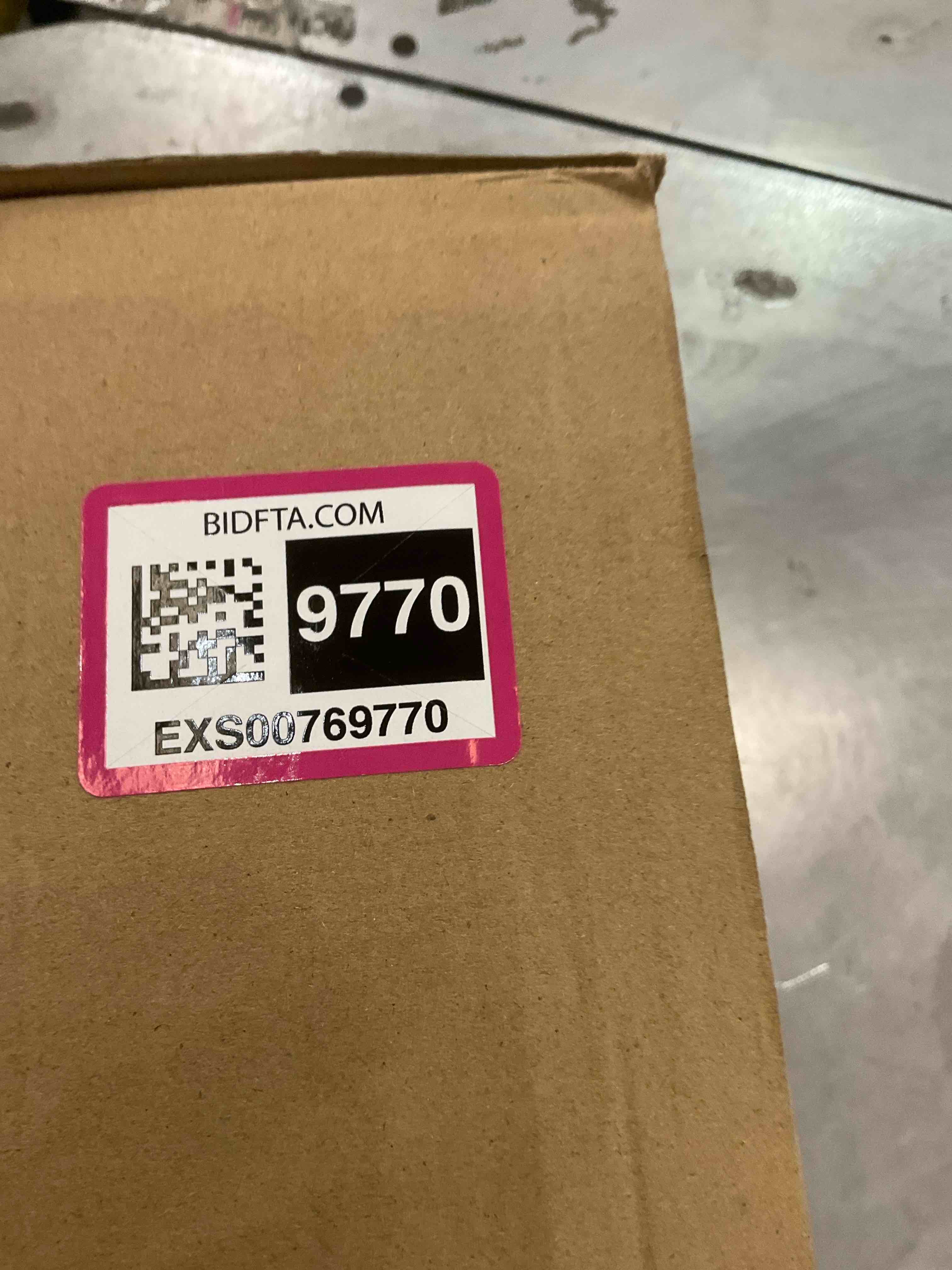https://s3.amazonaws.com/lotting-images-prod/bidfta/EXS00769770_1705938275093.jpeg