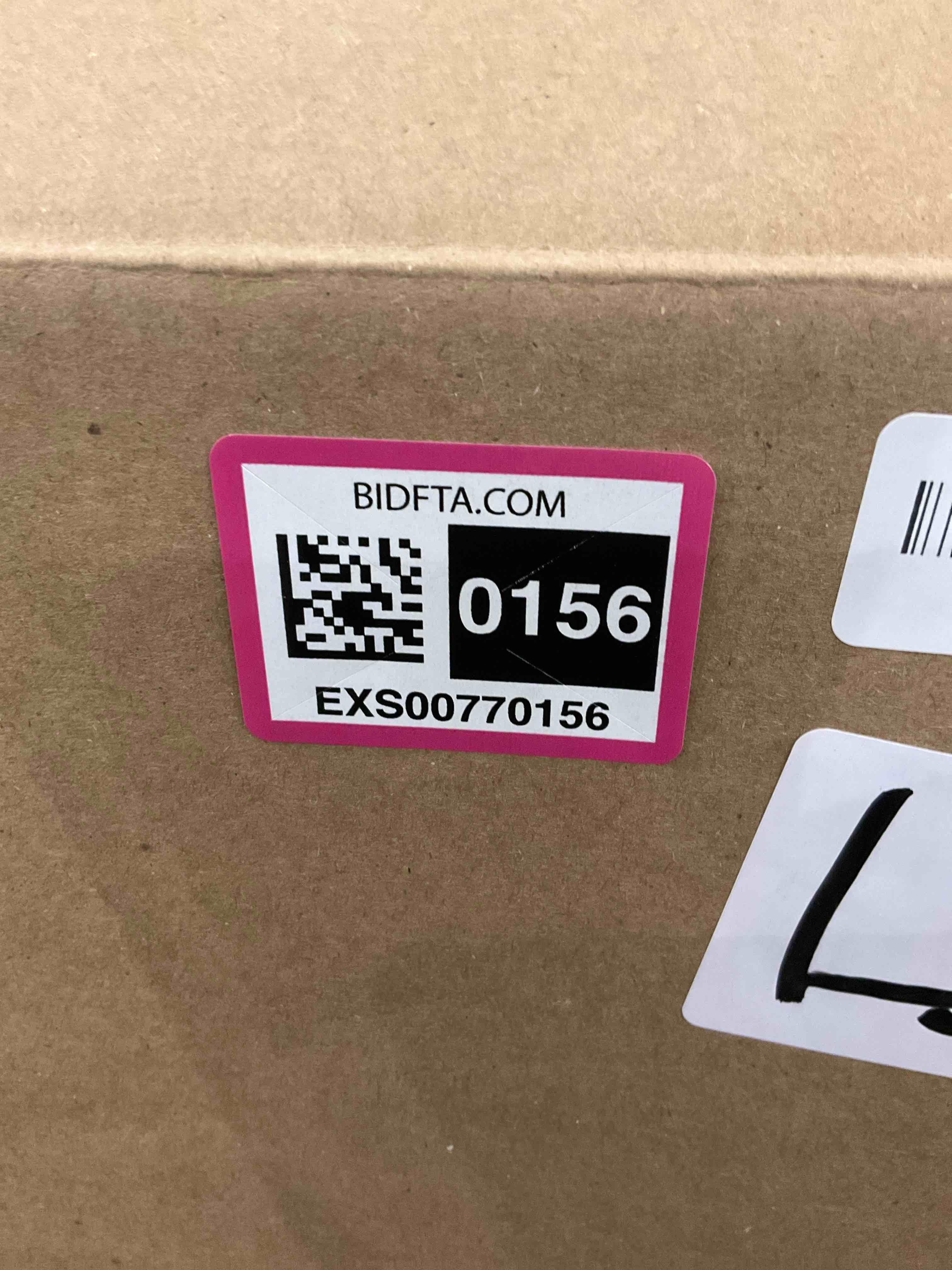 https://s3.amazonaws.com/lotting-images-prod/bidfta/EXS00770156_1701893537118.jpeg