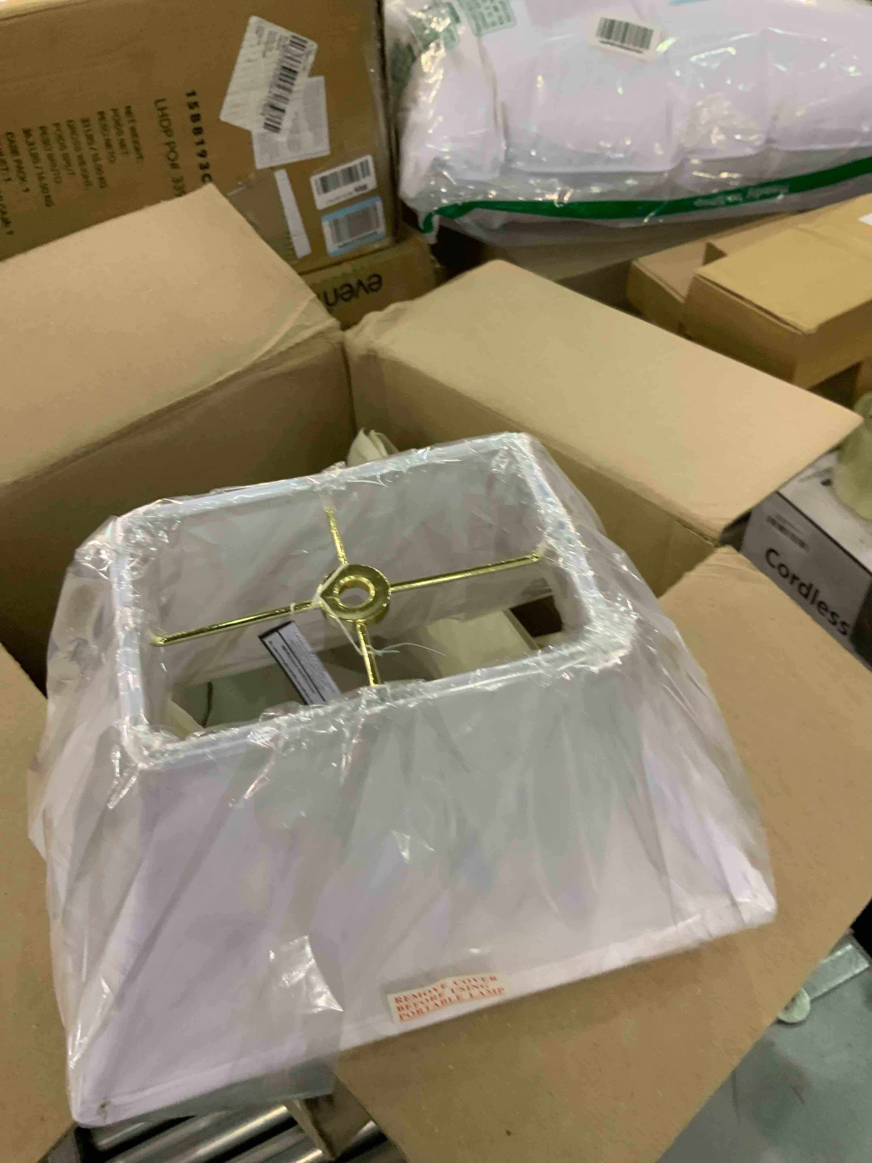 https://s3.amazonaws.com/lotting-images-prod/bidfta/EXS00770694_1701695989456.jpeg