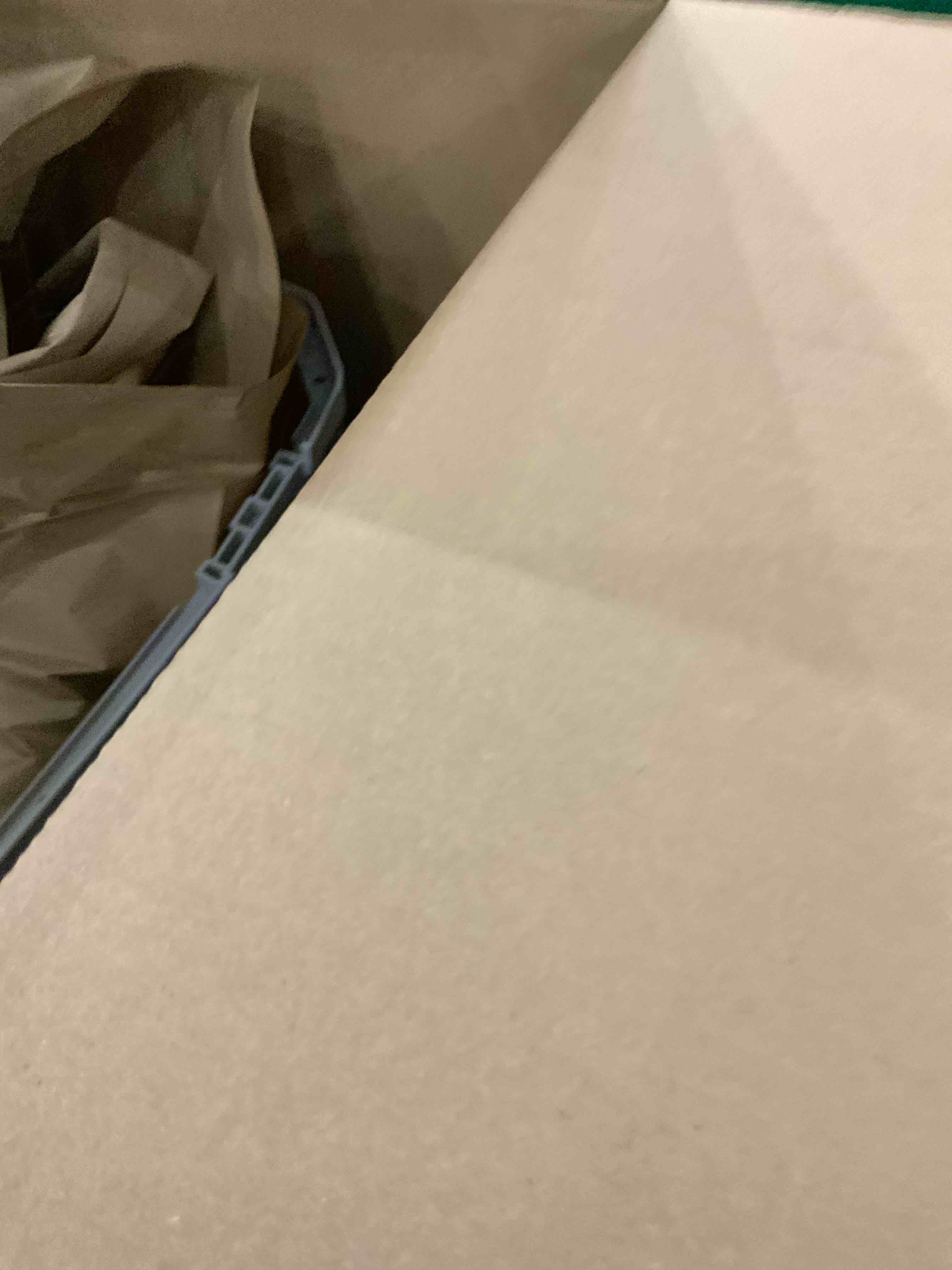 https://s3.amazonaws.com/lotting-images-prod/bidfta/EXS00770740_1701704592402.jpeg