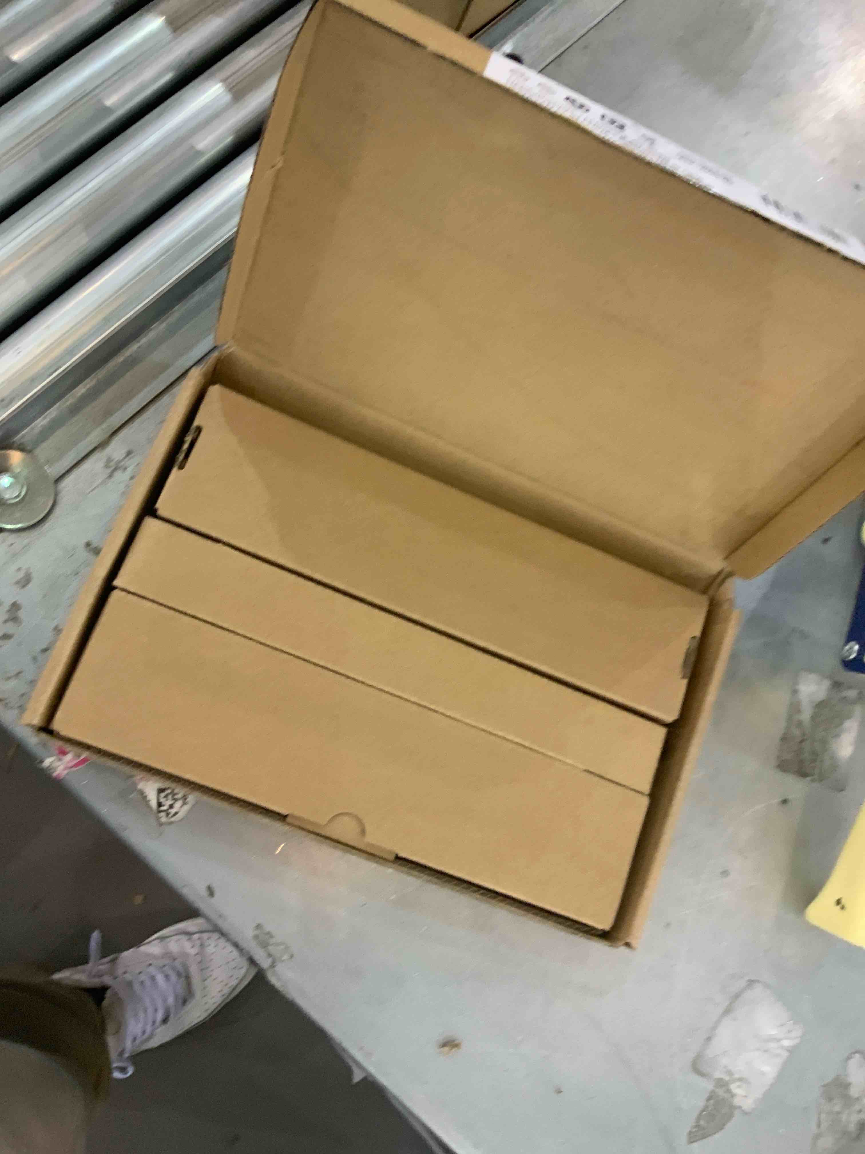 https://s3.amazonaws.com/lotting-images-prod/bidfta/EXS00770923_1701789220373.jpeg