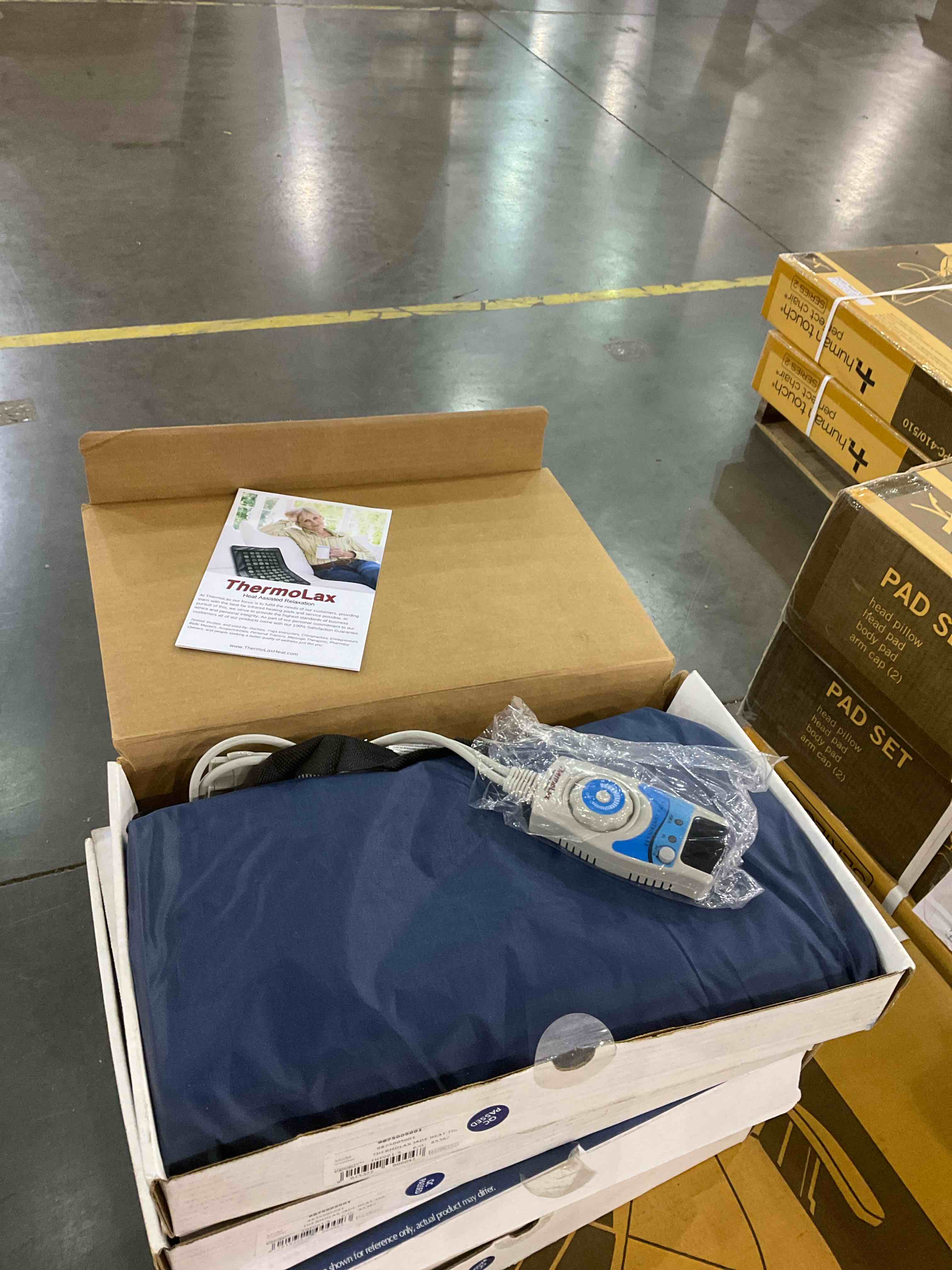 https://s3.amazonaws.com/lotting-images-prod/bidfta/EXS00771266_1701865493313.jpeg