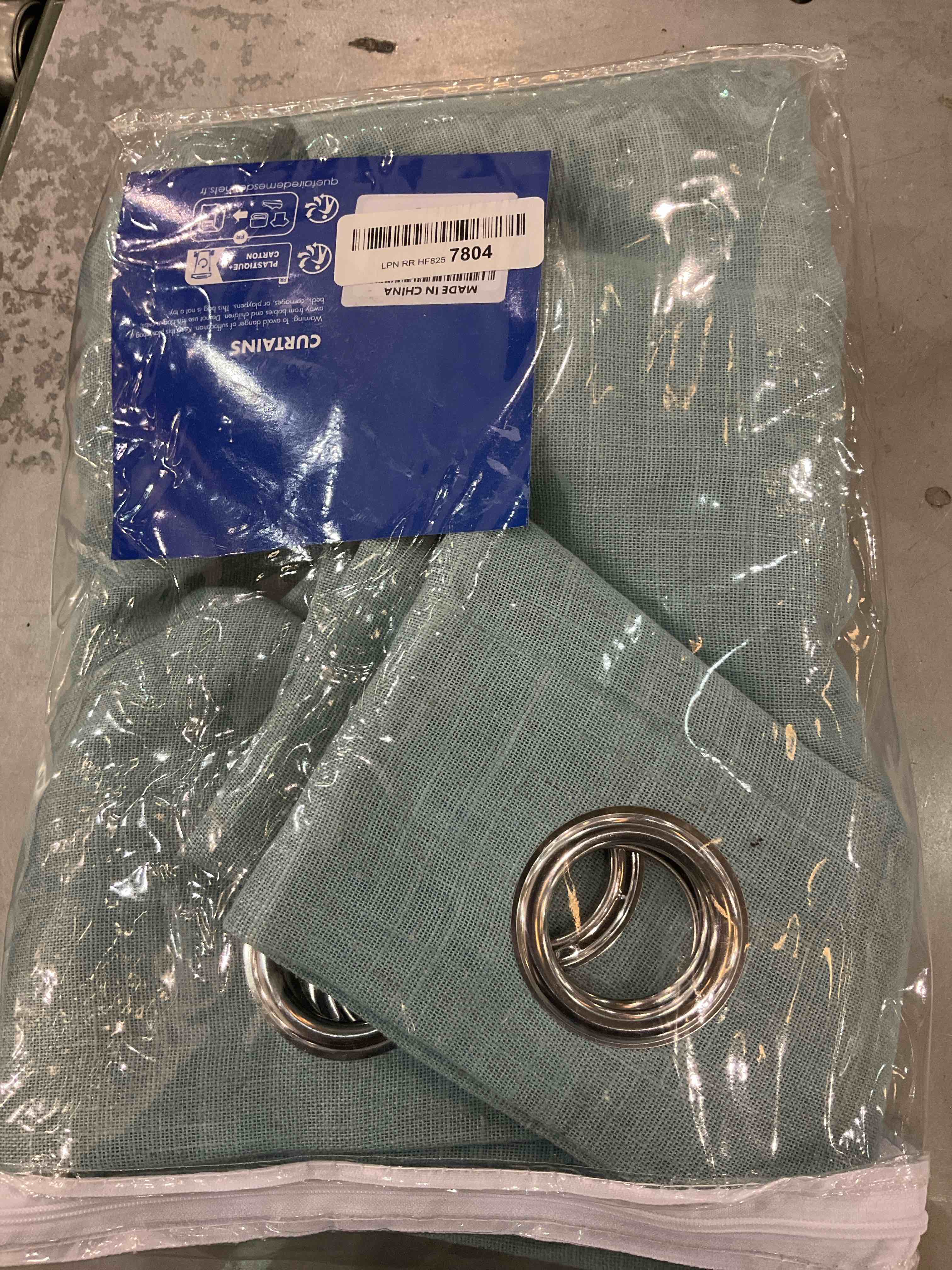 https://s3.amazonaws.com/lotting-images-prod/bidfta/EXS00771636_1701978767738.jpeg