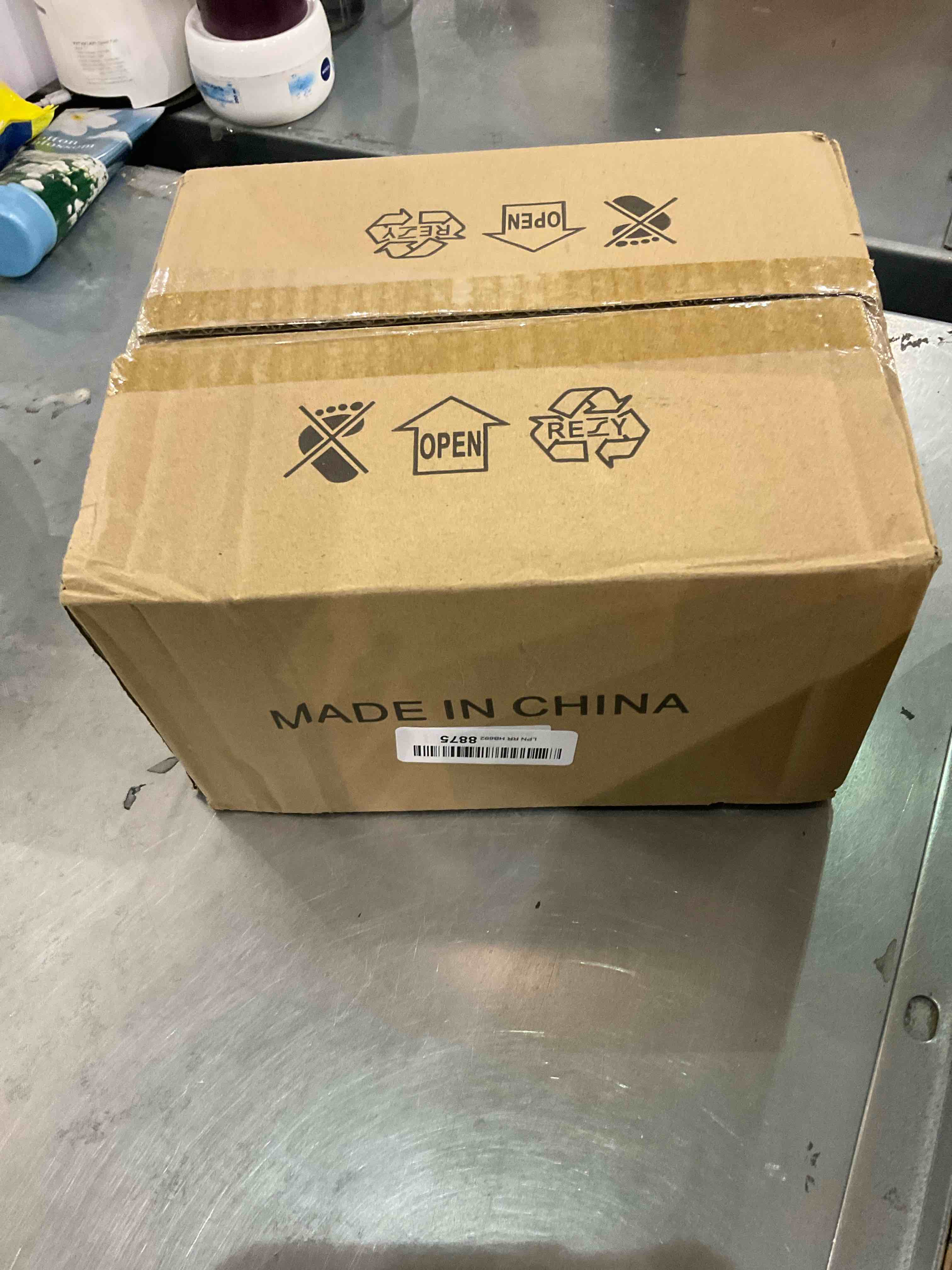 https://s3.amazonaws.com/lotting-images-prod/bidfta/EXS00772884_1701449389649.jpeg